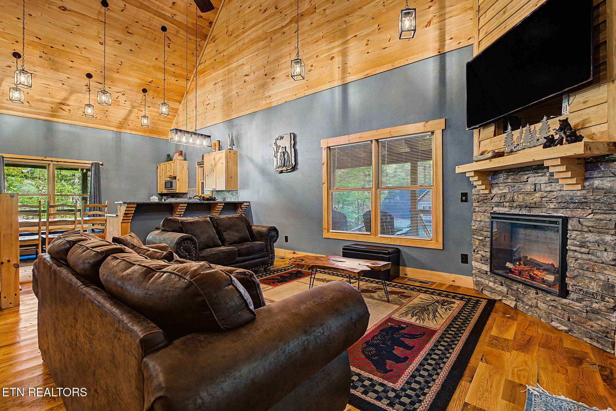 17-web-or-mls-2489-waldens-creek-rd - 2489 Waldens Creek Rd, Sevierville, TN 37862, Sevierville
