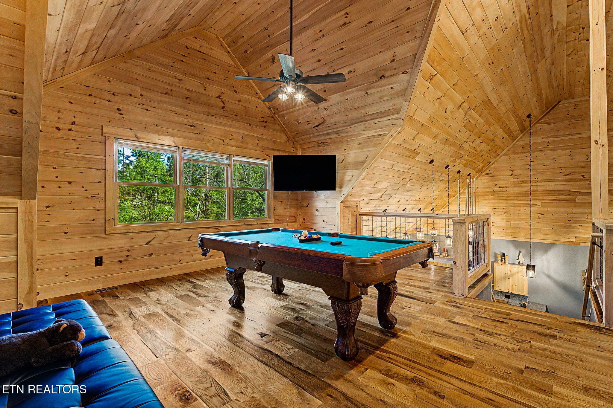 22-web-or-mls-2489-waldens-creek-rd - 2489 Waldens Creek Rd, Sevierville, TN 37862, Sevierville