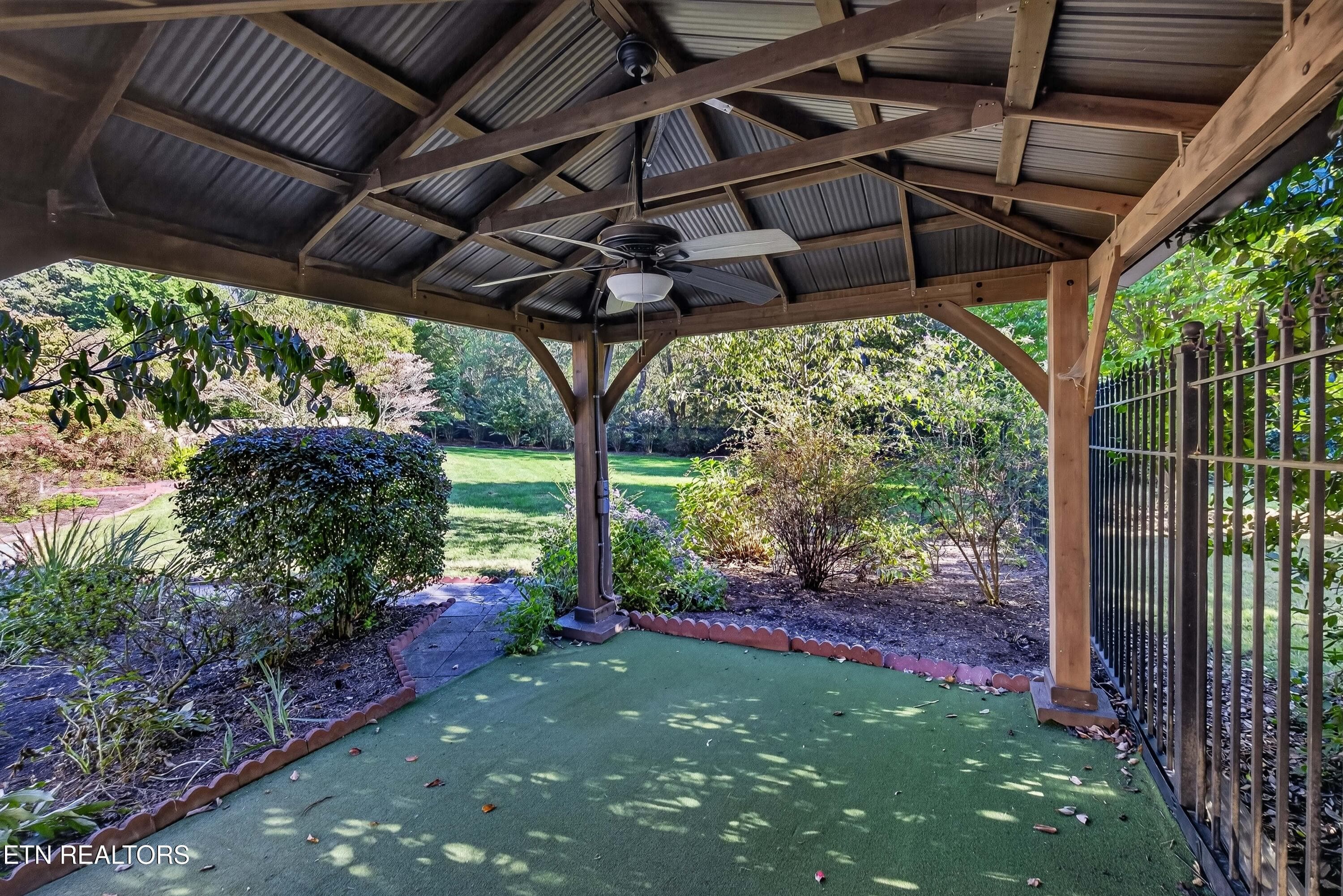 Gazebo - 5504 River Point Cove Rd, Knoxville, TN 37919