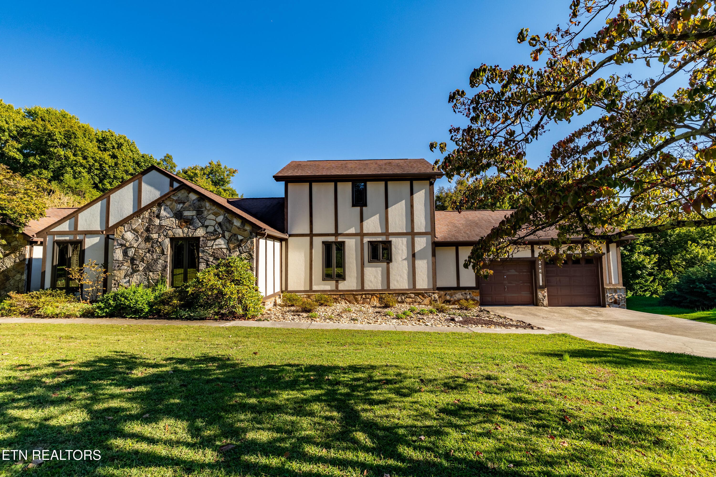 6054 Pleasant Run Lane, Knoxville, TN 37918