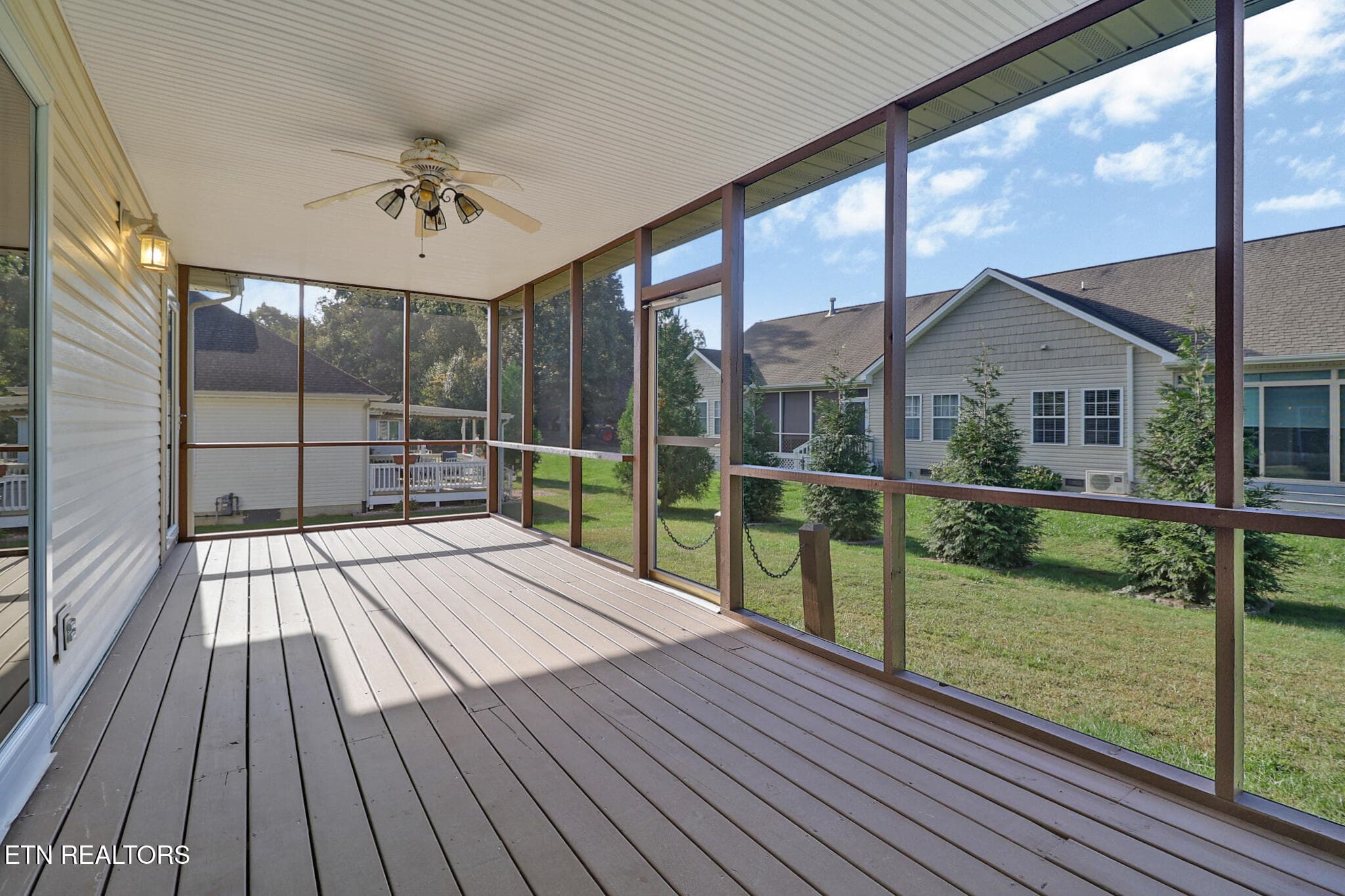 n44a3158-n44a3162 - 95 Santee Court, Crossville, TN 38572, Crossville