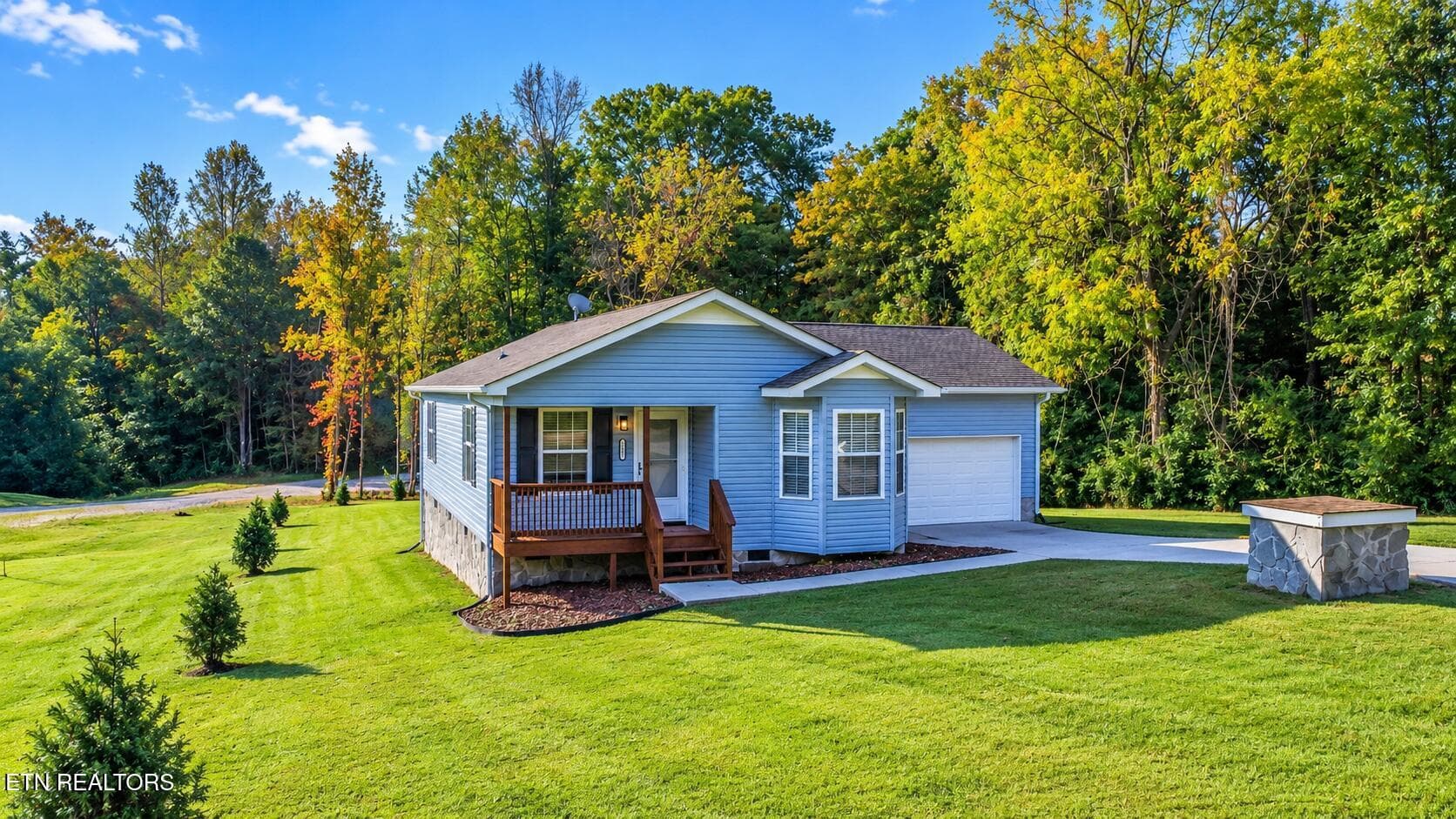 3337 Buttermilk Rd, Lenoir City, TN 37771