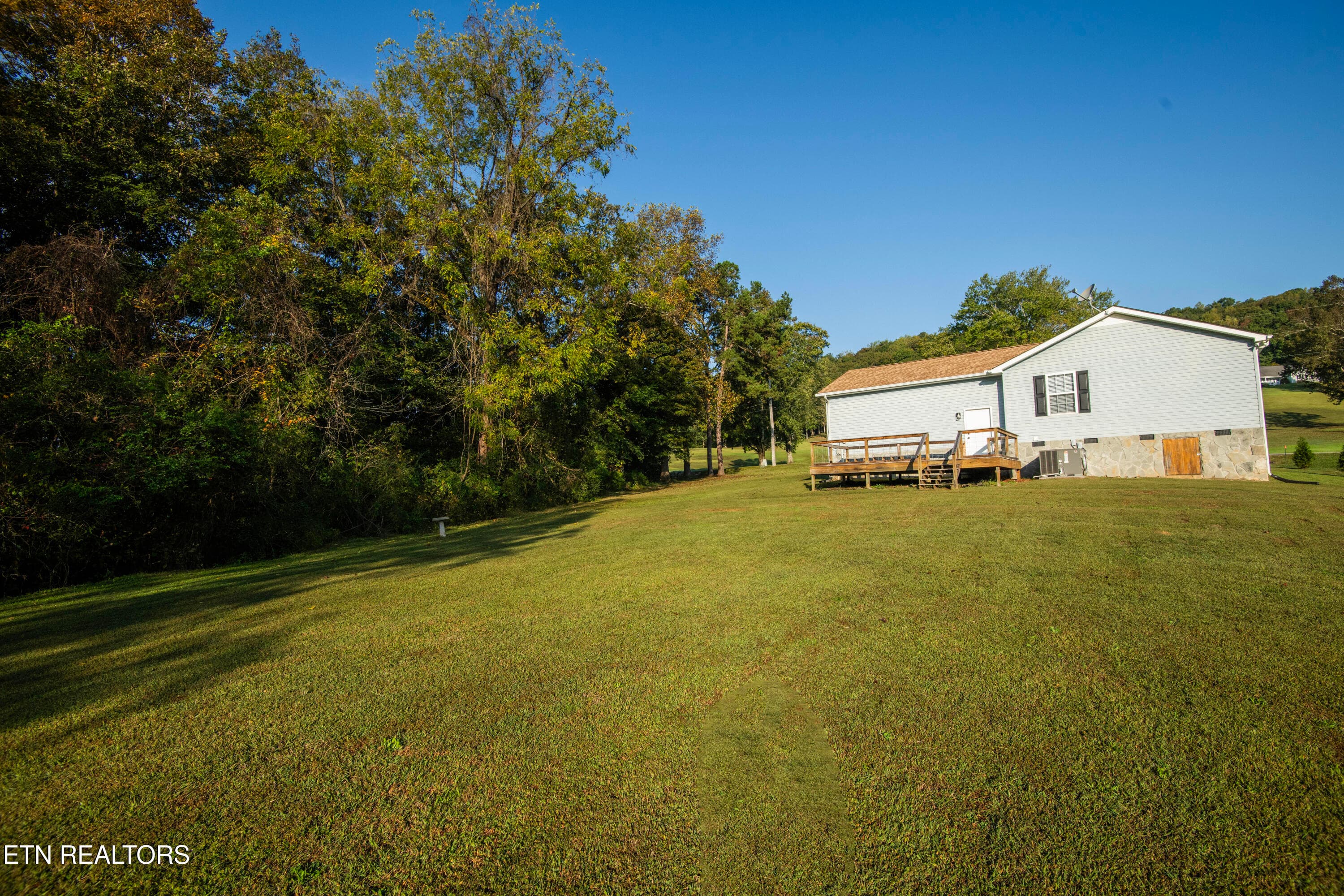 yard 1 - 3337 Buttermilk Rd, Lenoir City, TN 37771, Lenoir City