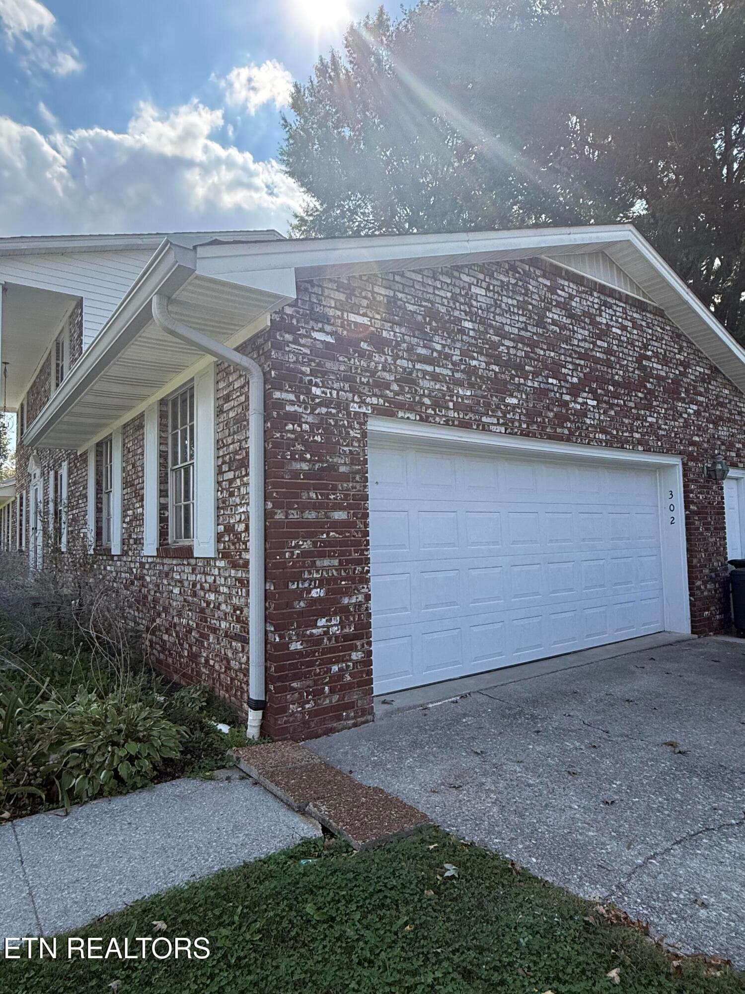 side view - 302 Jackson Hills Drive, Maryville, TN 37804, Maryville