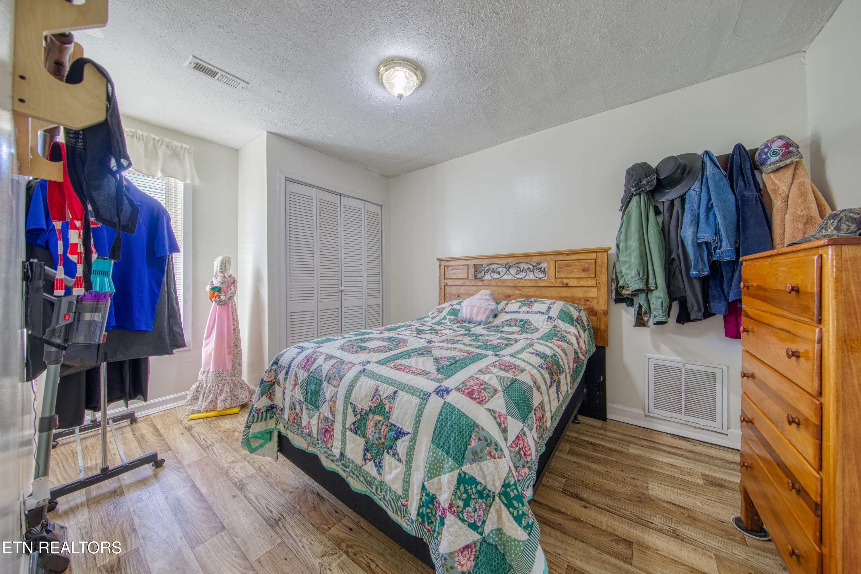 bedroom 2 - 9134 Strawberry Plains Pike, Knoxville, TN 37924, Knoxville