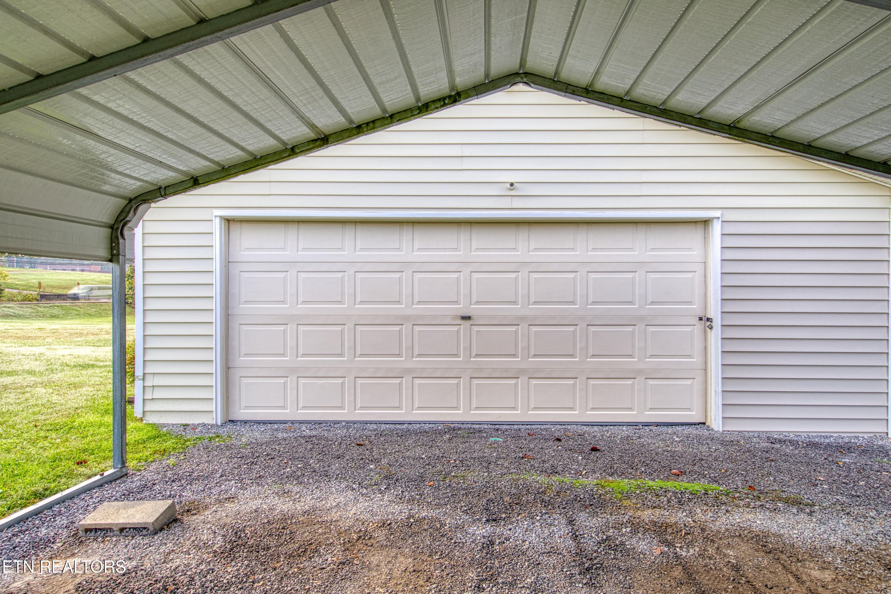 carport garage - 9134 Strawberry Plains Pike, Knoxville, TN 37924, Knoxville