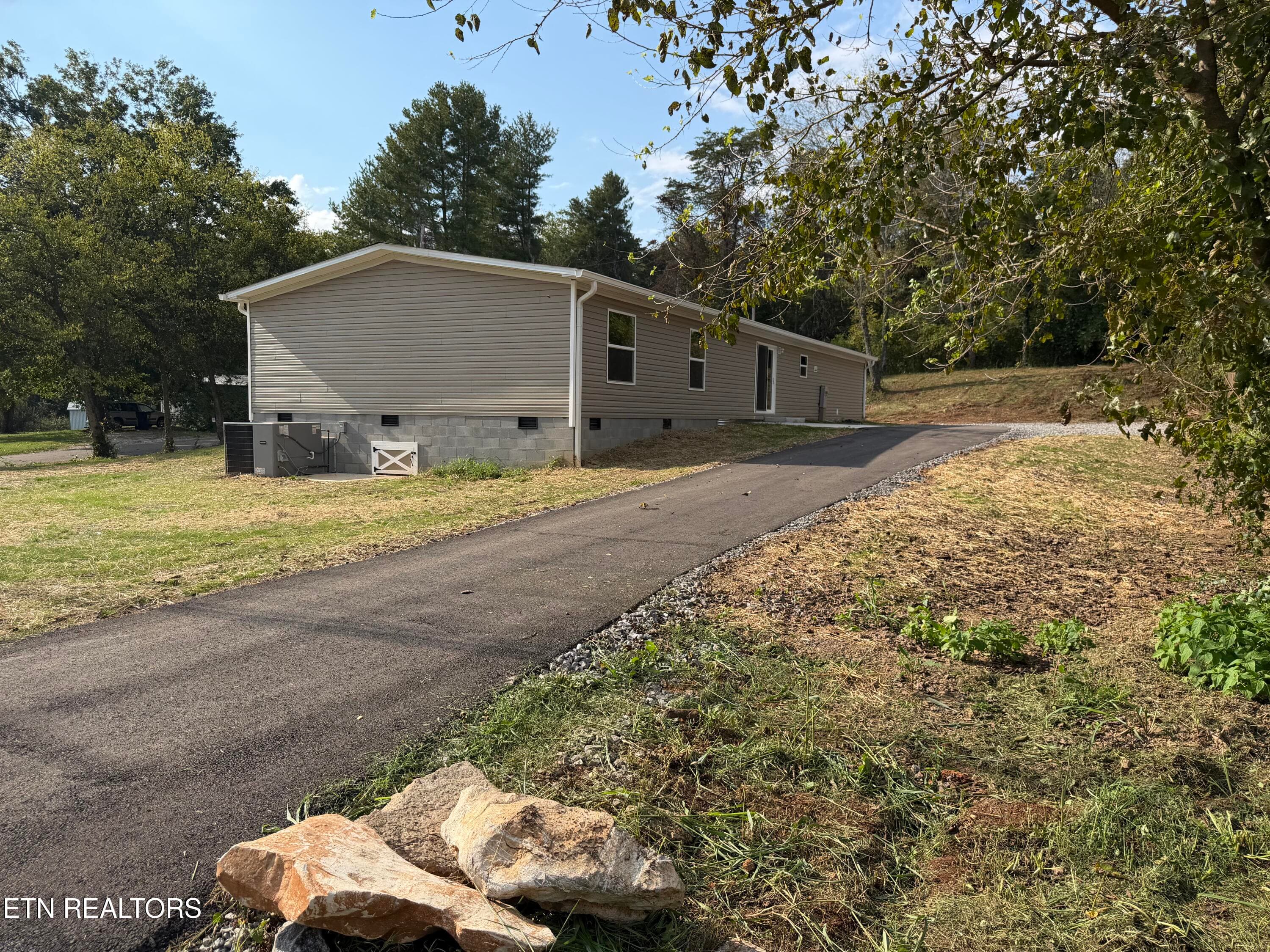 End/Back of home - 19185 Martel Rd, Lenoir City, TN 37772, Lenoir City