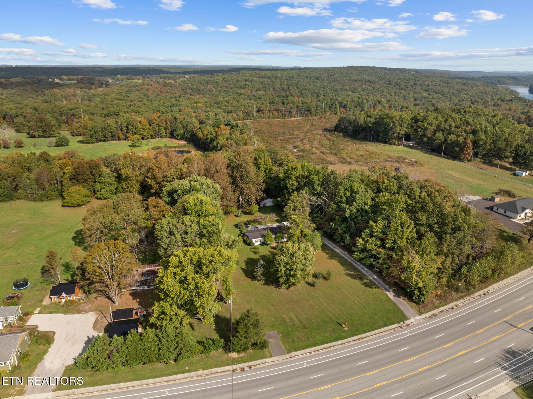 DJI_20261015101253_0005_D - 3533 Peavine Rd Rd, Crossville, TN 38571, Crossville