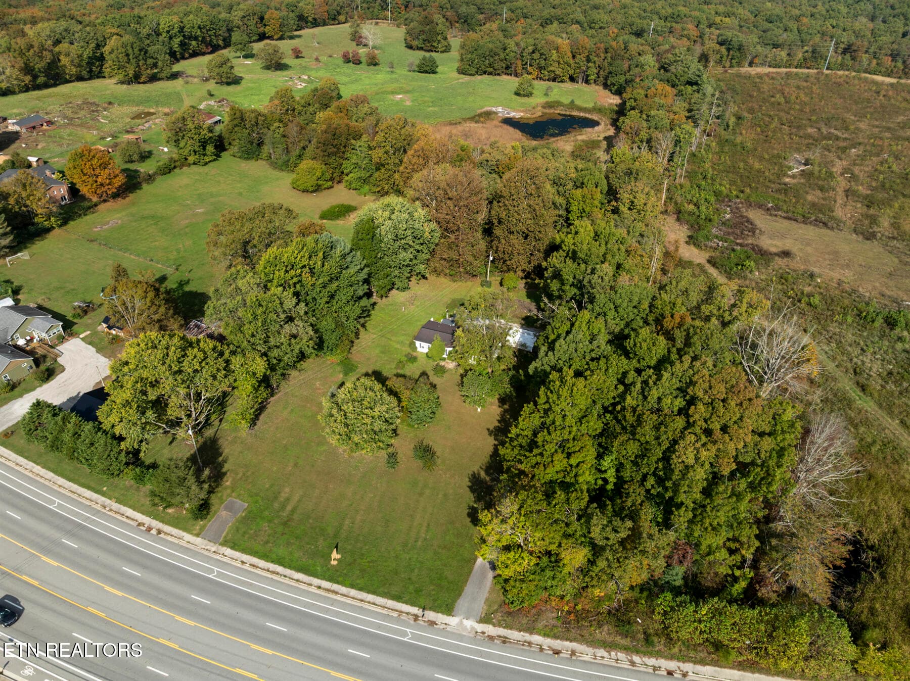 DJI_20261015101404_0009_D - 3533 Peavine Rd Rd, Crossville, TN 38571, Crossville
