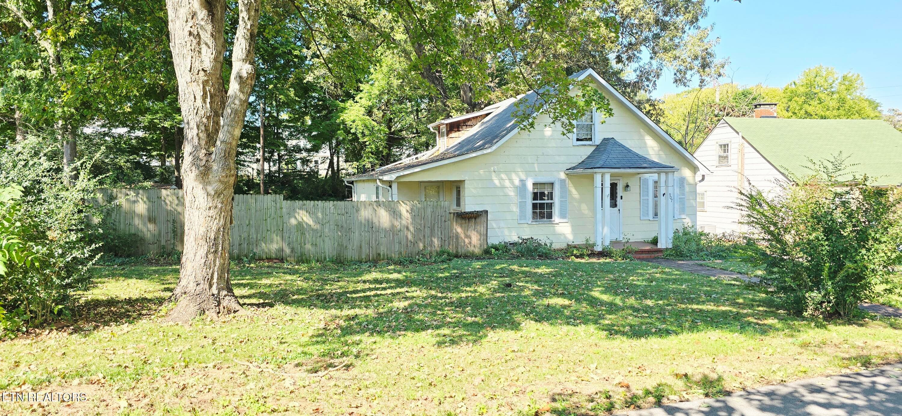 2 - 907 Sterling Ave, Maryville, TN 37803, Maryville