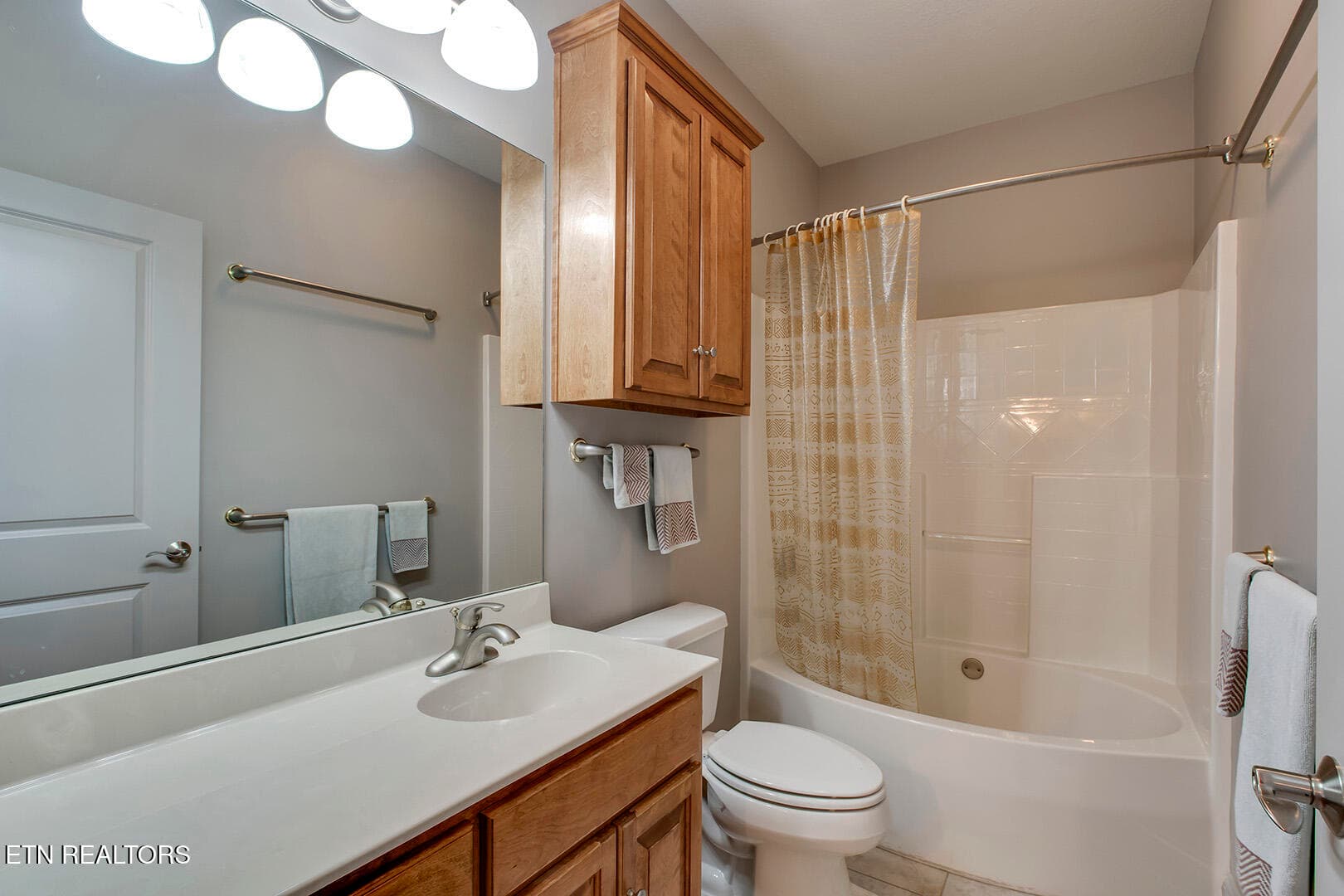 45_275 Dudala Way_GuestBath - 275 Dudala Way, Loudon, TN 37774, Loudon