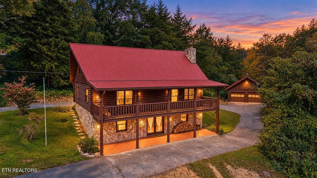 342 Big Springs Lane, Jacksboro, TN 37757