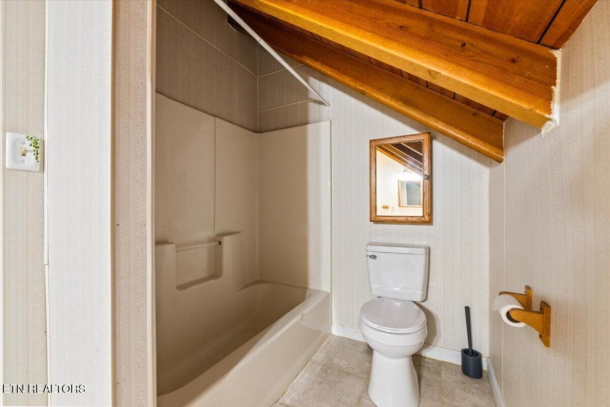 40-342 Big Springs Ln - 342 Big Springs Lane, Jacksboro, TN 37757