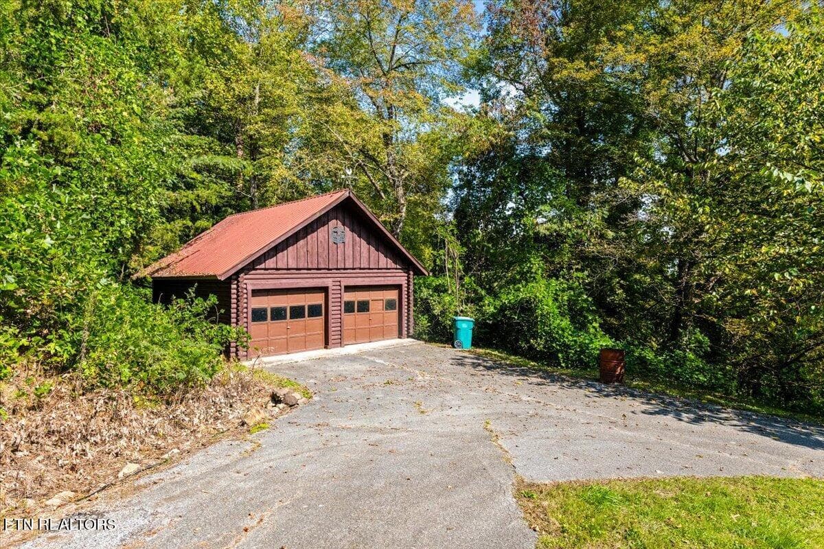 48-342 Big Springs Ln - 342 Big Springs Lane, Jacksboro, TN 37757