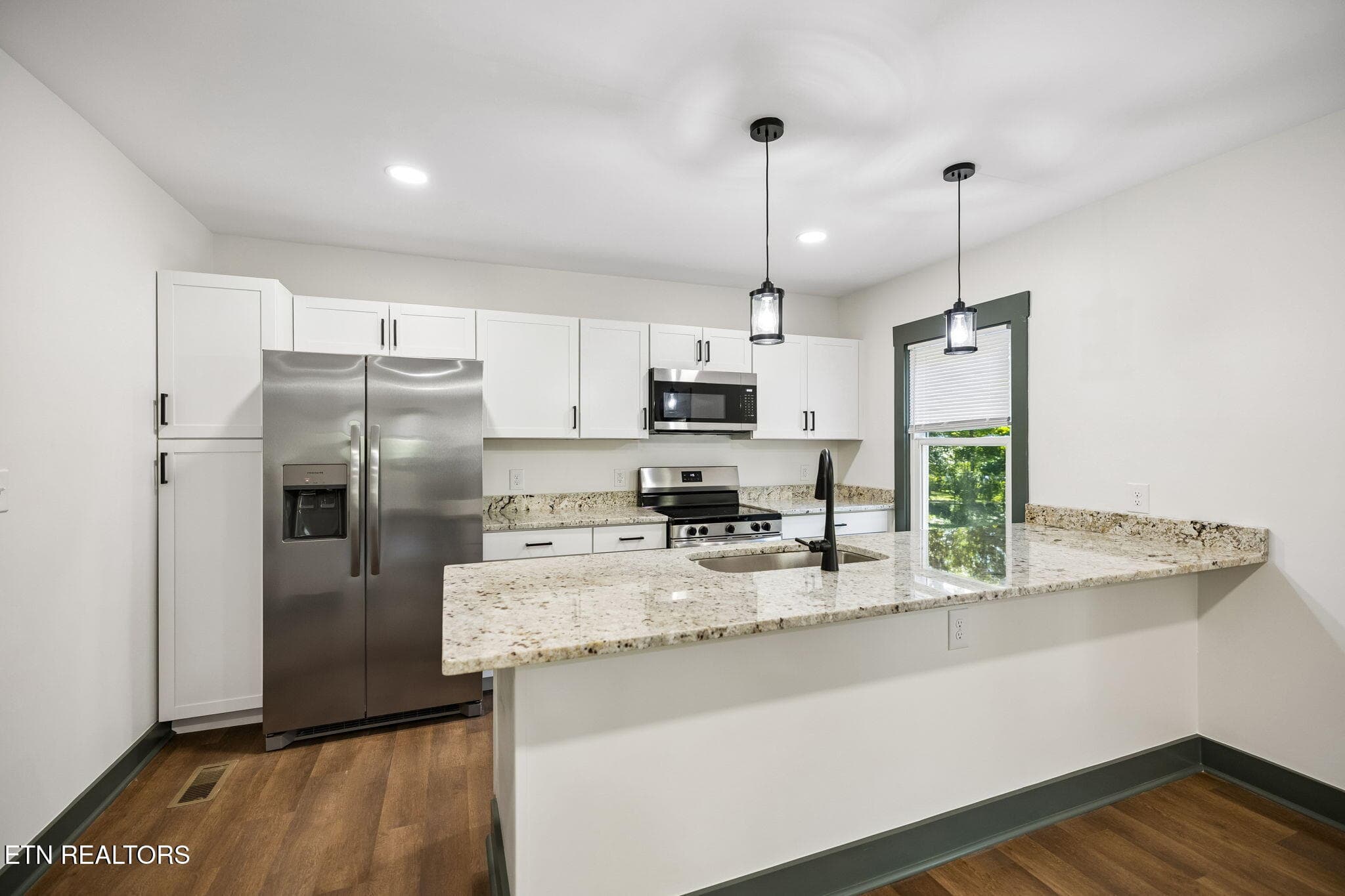 Kitchen 1 - 2746 Linden Ave, Knoxville, TN 37914, Knoxville