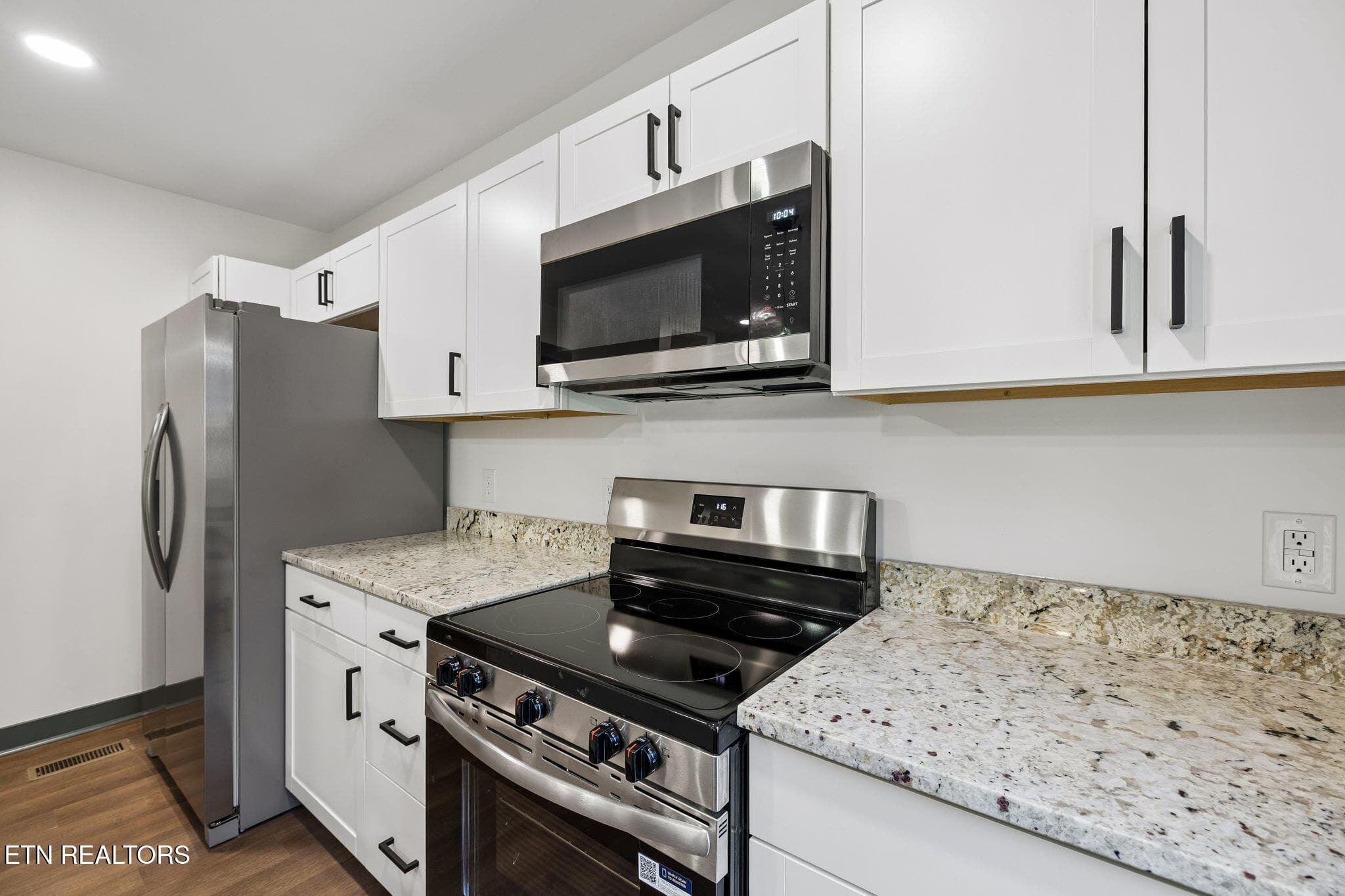 Kitchen 2 - 2746 Linden Ave, Knoxville, TN 37914, Knoxville