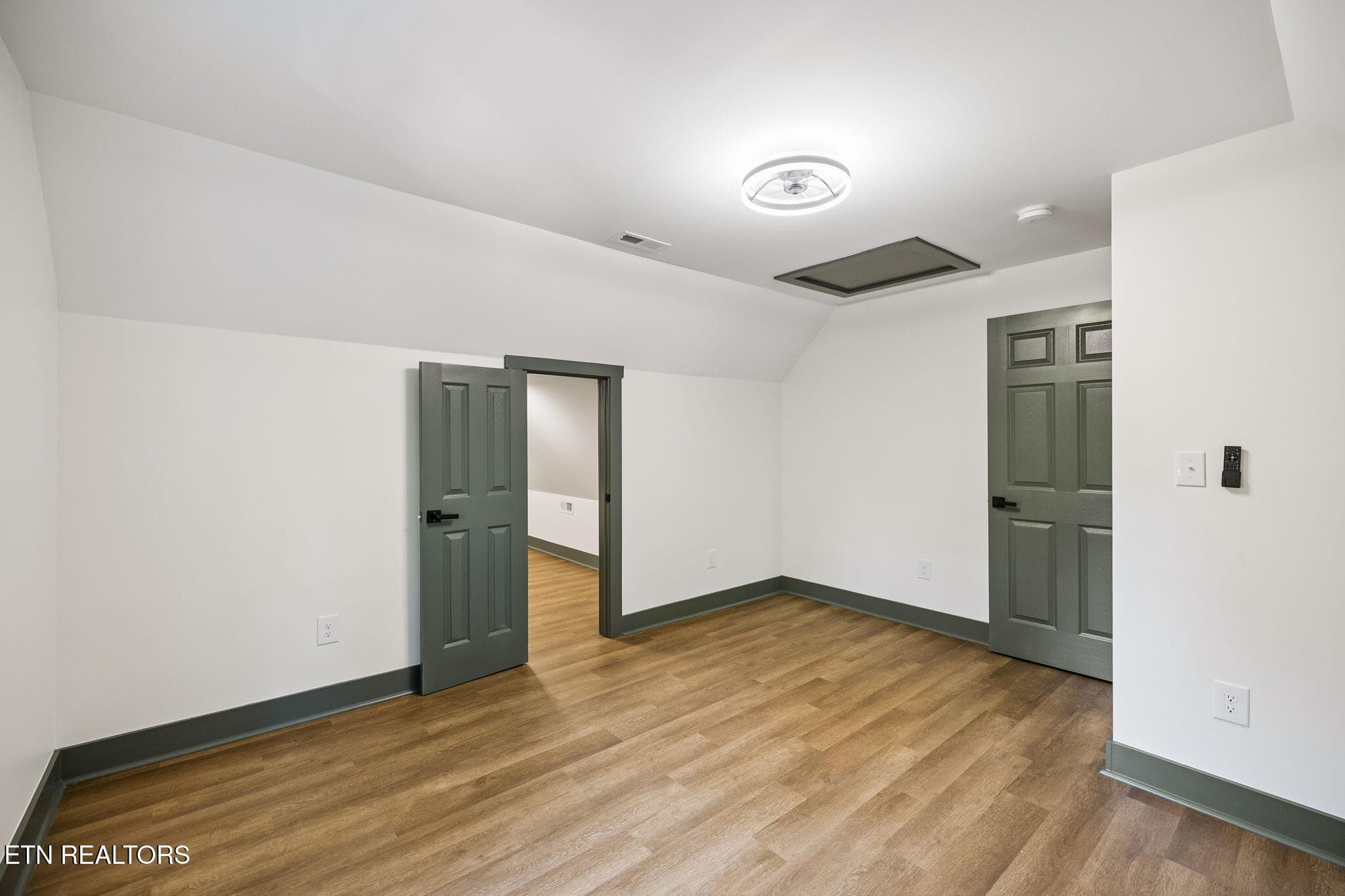 Second Bedroom 2 - 2746 Linden Ave, Knoxville, TN 37914, Knoxville