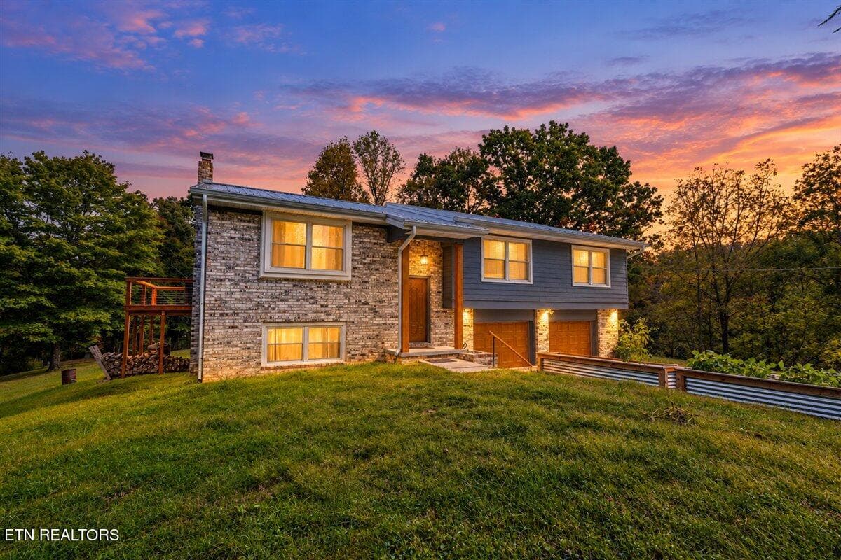 01-230 Mack Gamble Ln - 230 Mack Gamble Lane, Jacksboro, TN 37757