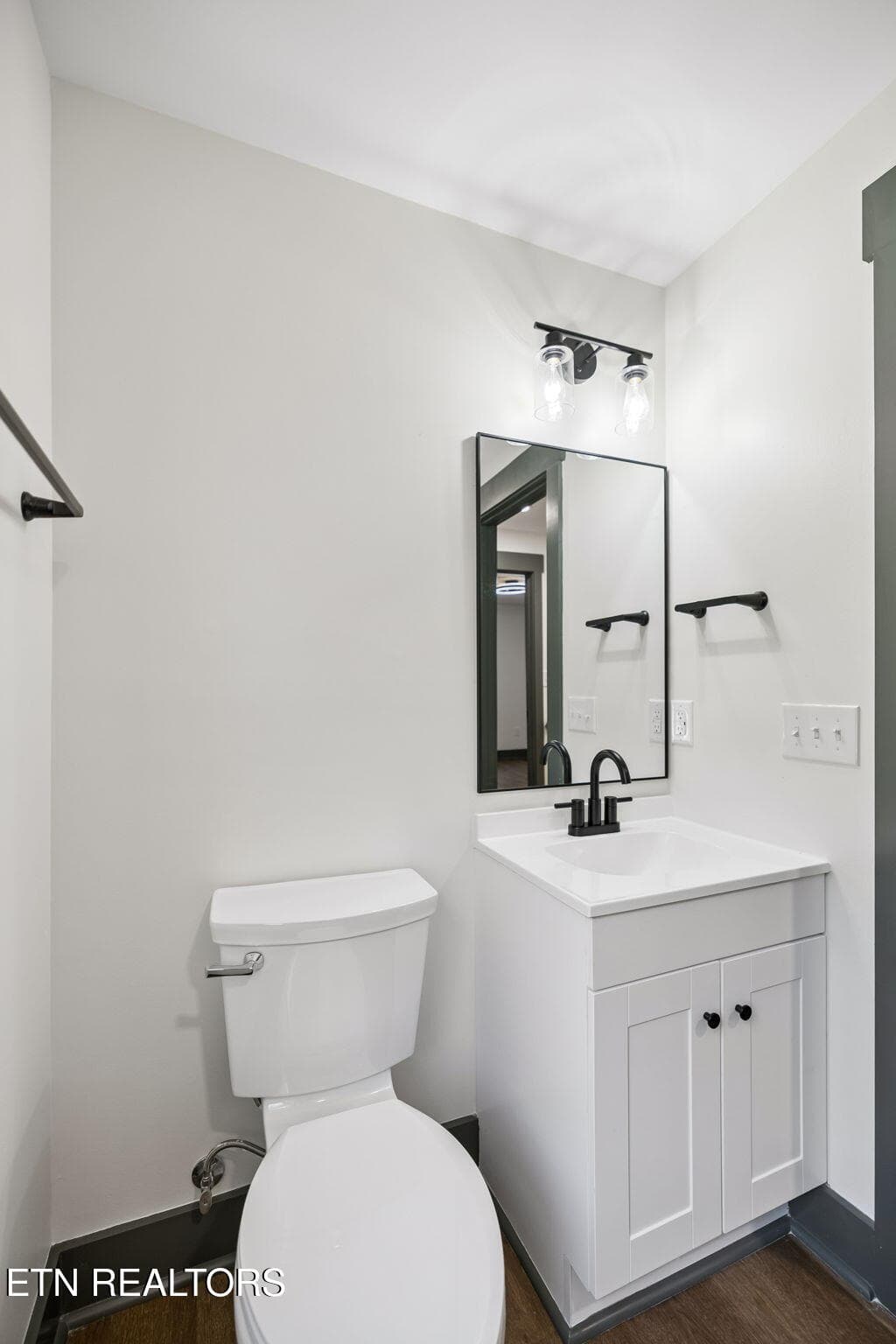 Second Bathroom 3 - 2746 Linden Ave, Knoxville, TN 37914, Knoxville