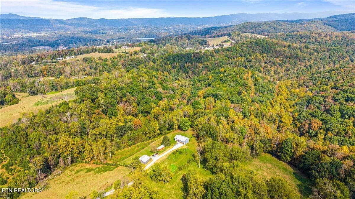 07-230 Mack Gamble Ln - 230 Mack Gamble Lane, Jacksboro, TN 37757