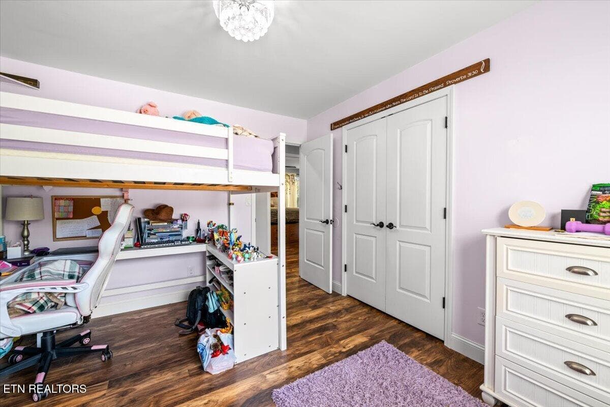 25-230 Mack Gamble Ln - 230 Mack Gamble Lane, Jacksboro, TN 37757