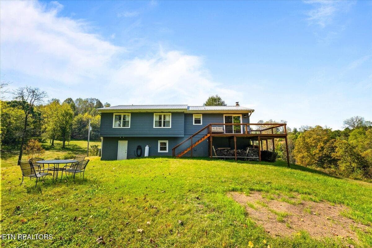 45-230 Mack Gamble Ln - 230 Mack Gamble Lane, Jacksboro, TN 37757