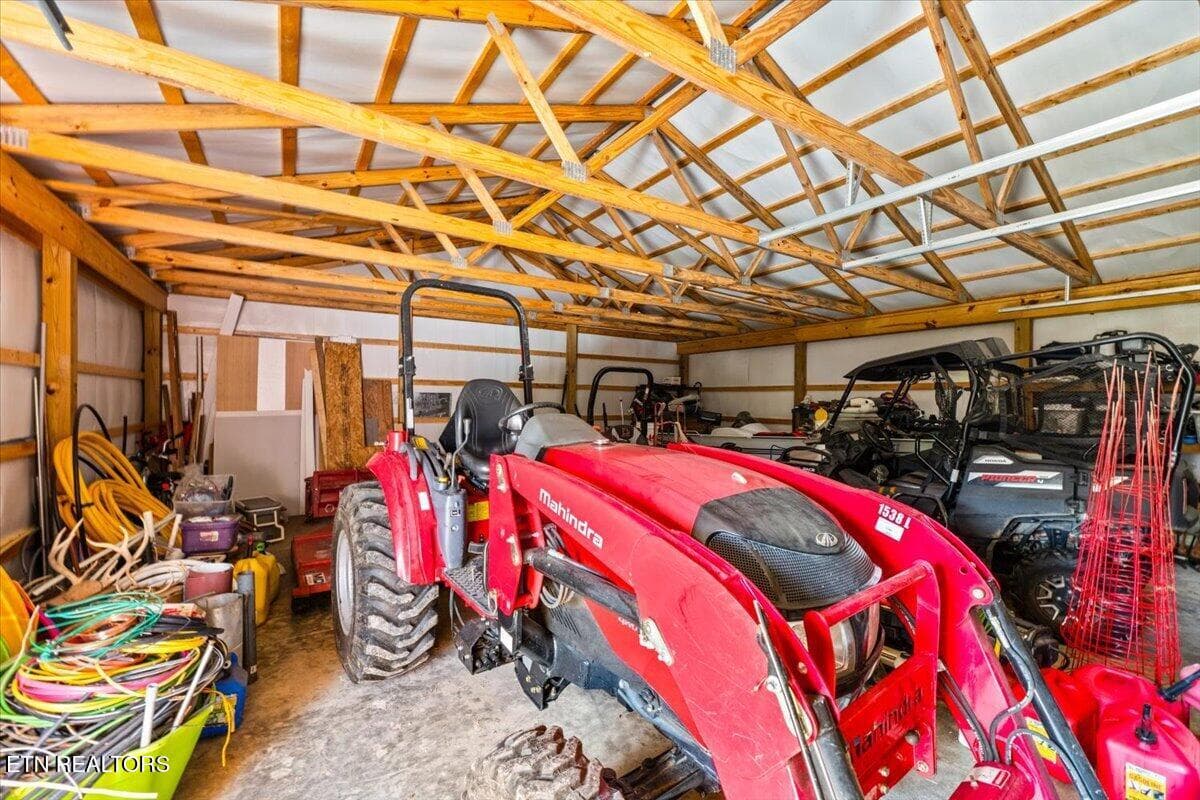 56-230 Mack Gamble Ln - 230 Mack Gamble Lane, Jacksboro, TN 37757