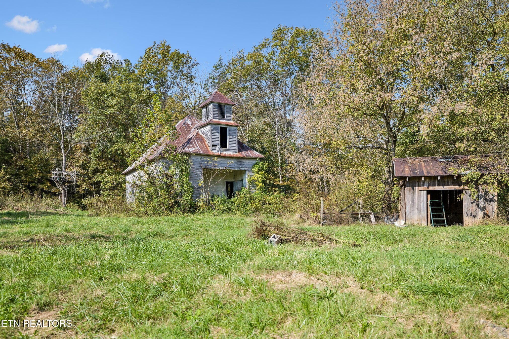 Historic Dotson Schoolhouse - 3134 Highway 131, Washburn, TN 37888, Washburn