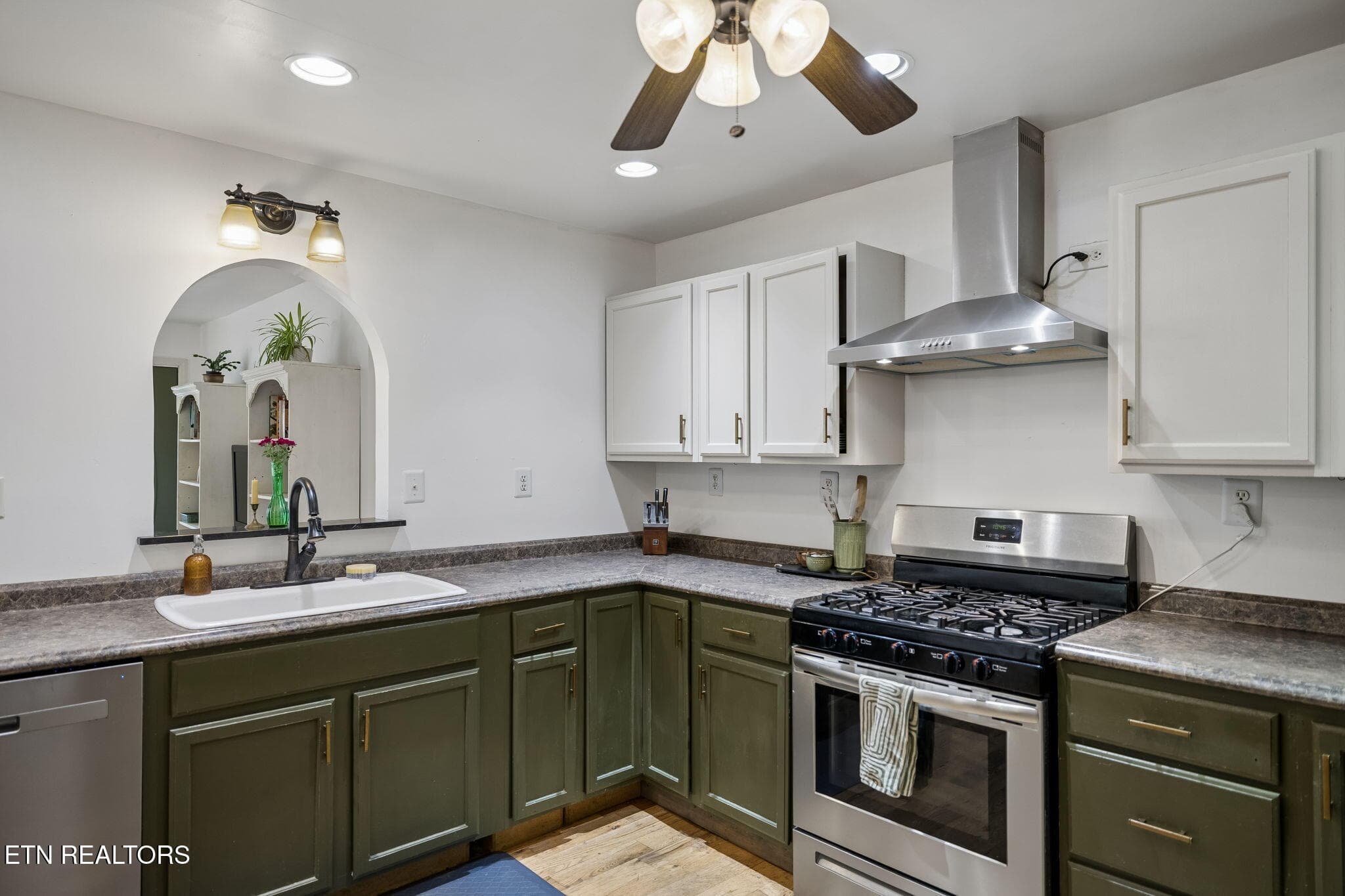 Kitchen - 3134 Highway 131, Washburn, TN 37888, Washburn