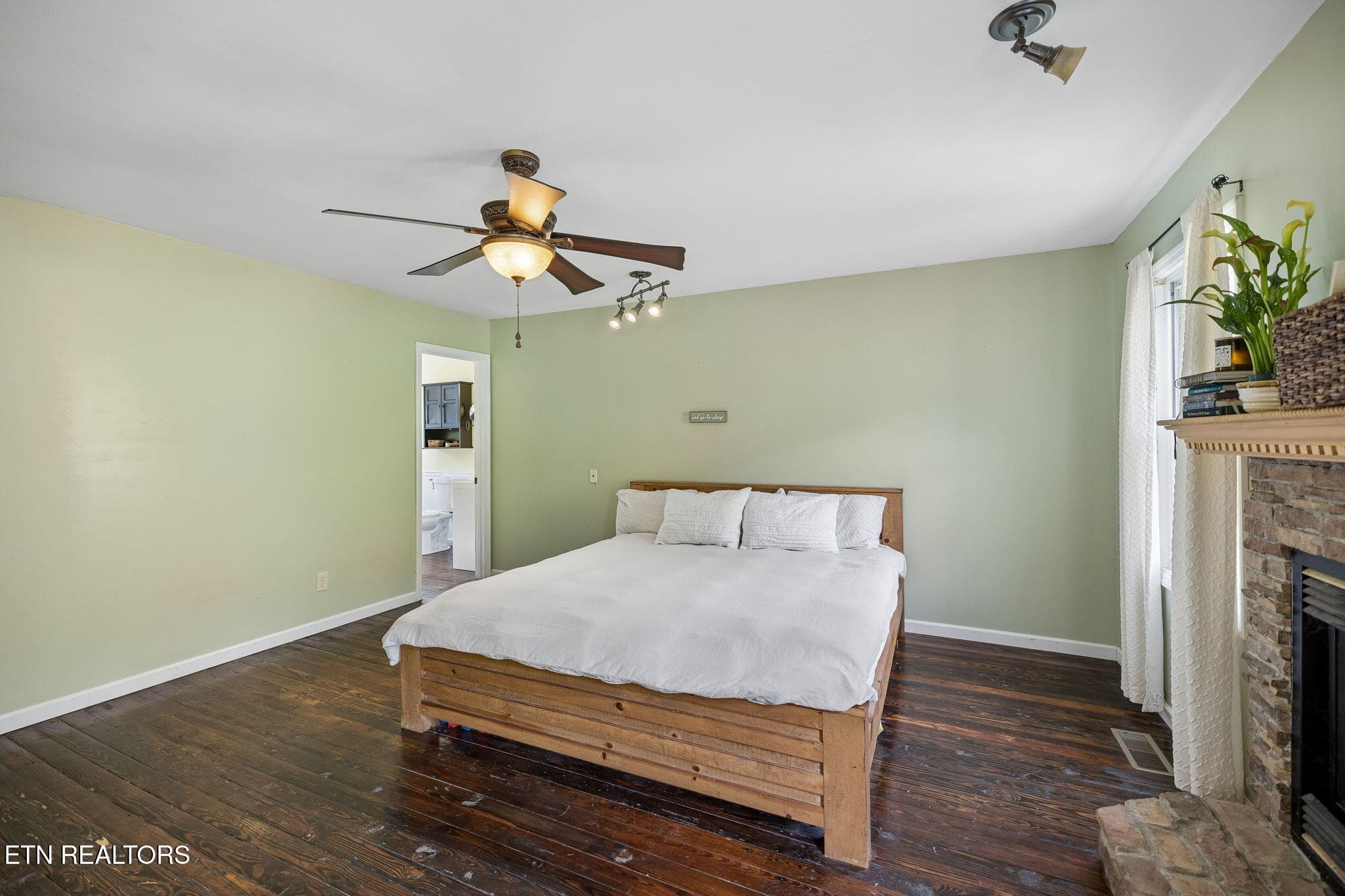 Primary Bedroom - 3134 Highway 131, Washburn, TN 37888, Washburn