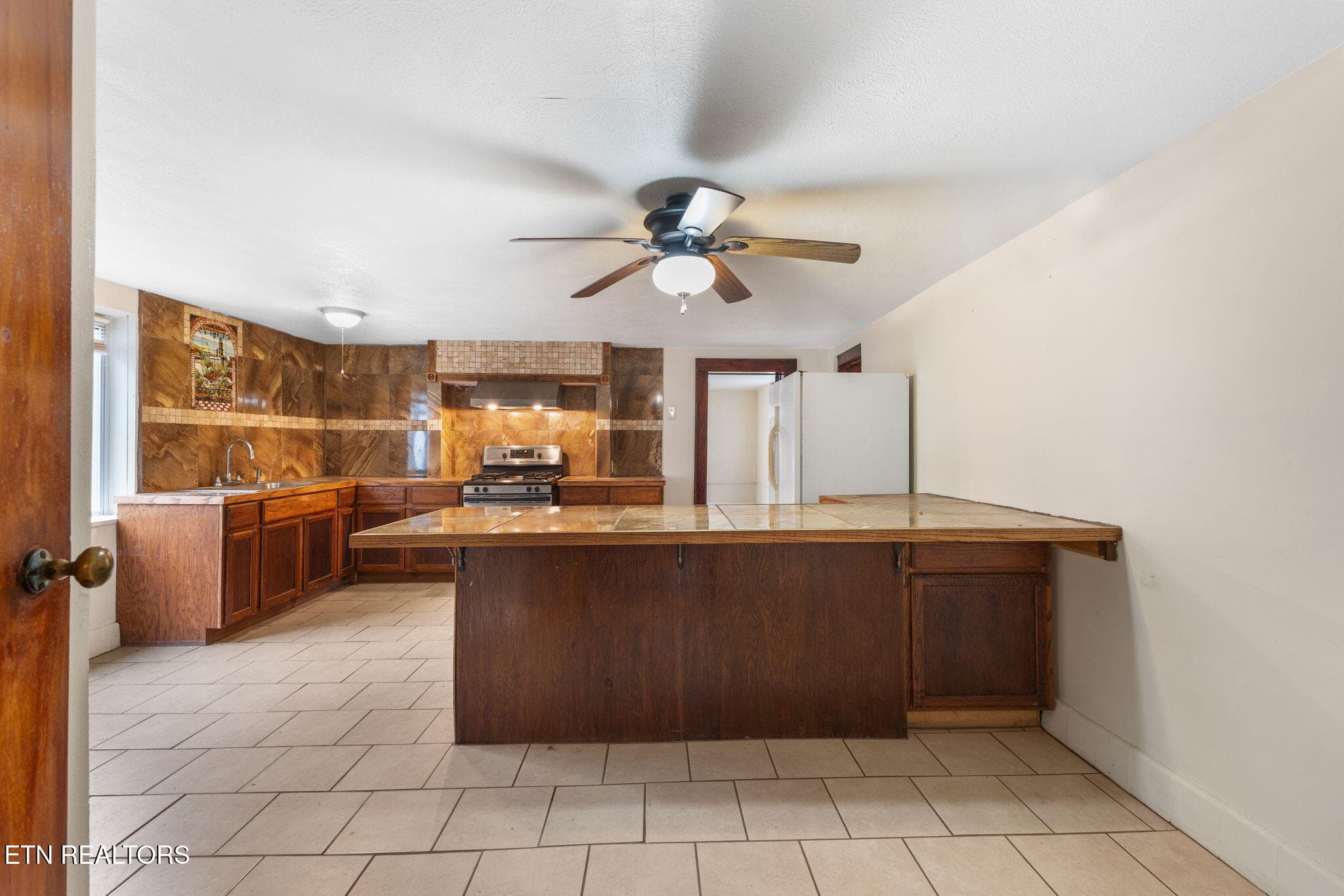 29-web-or-mls-3F1A9756 - 3185 N Highway 411N Place, Englewood, TN 37329, Englewood