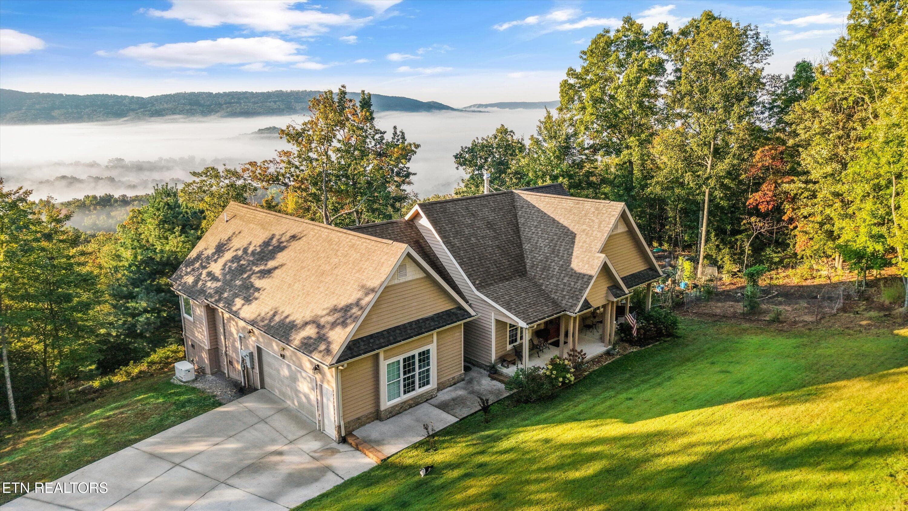 1007 Green Ridge Tr, Harriman, TN 37748