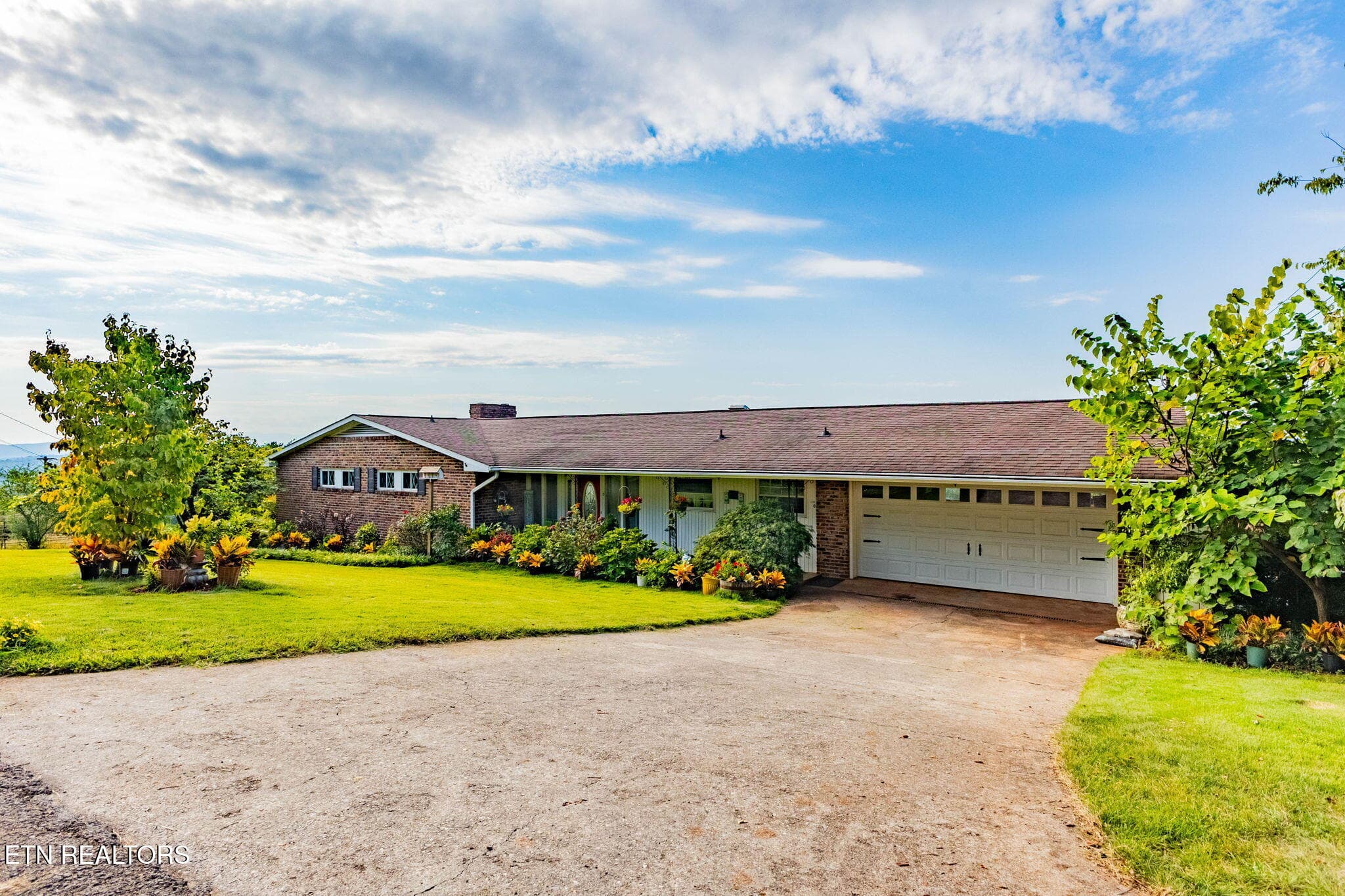 5-web-or-mls-3F1A9335-HDR - 524 View Park Drive, Knoxville, TN 37920, Knoxville