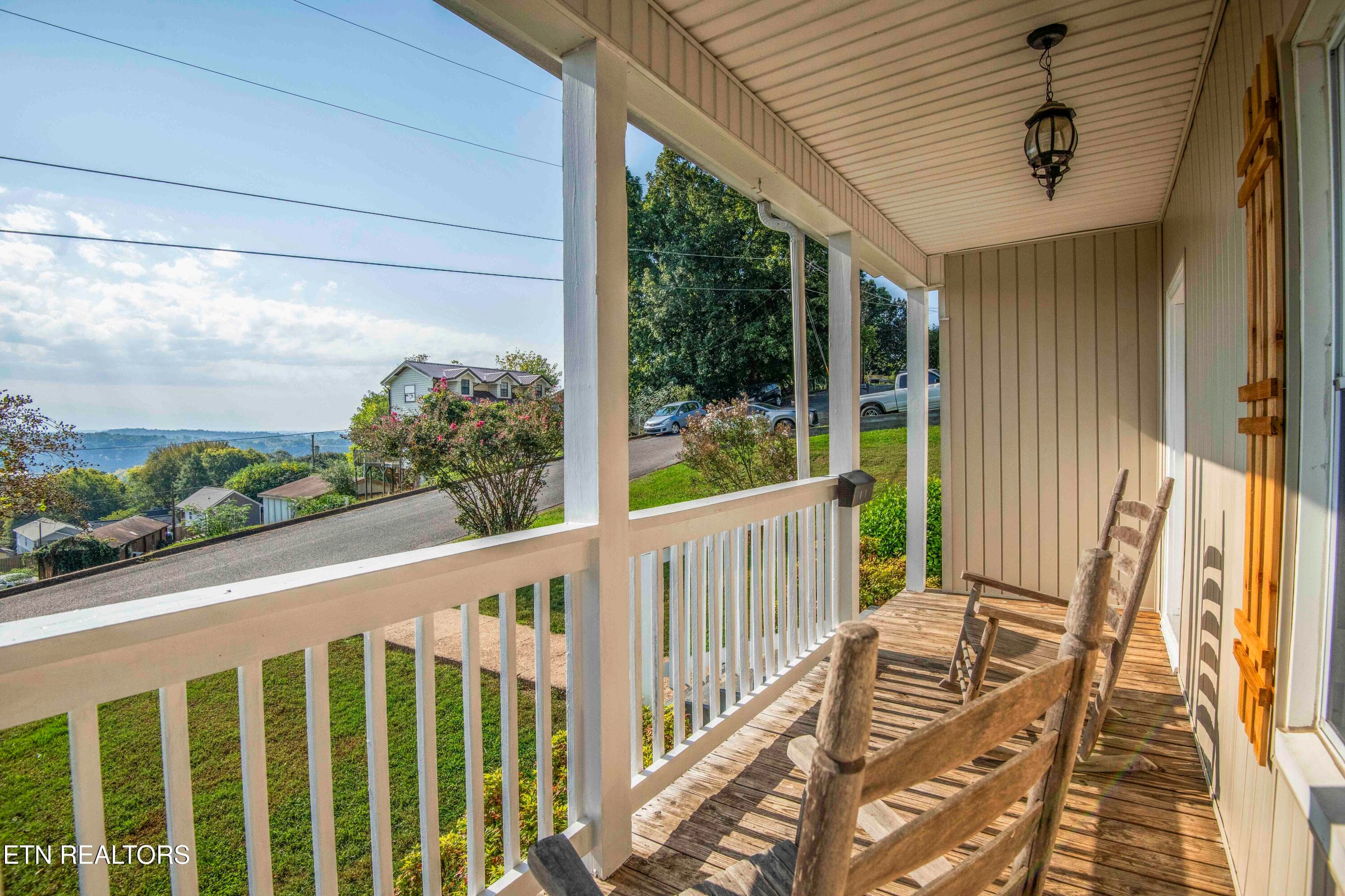 patio_1 - 509 W 3rd Ave, Lenoir City, TN 37771, Lenoir City
