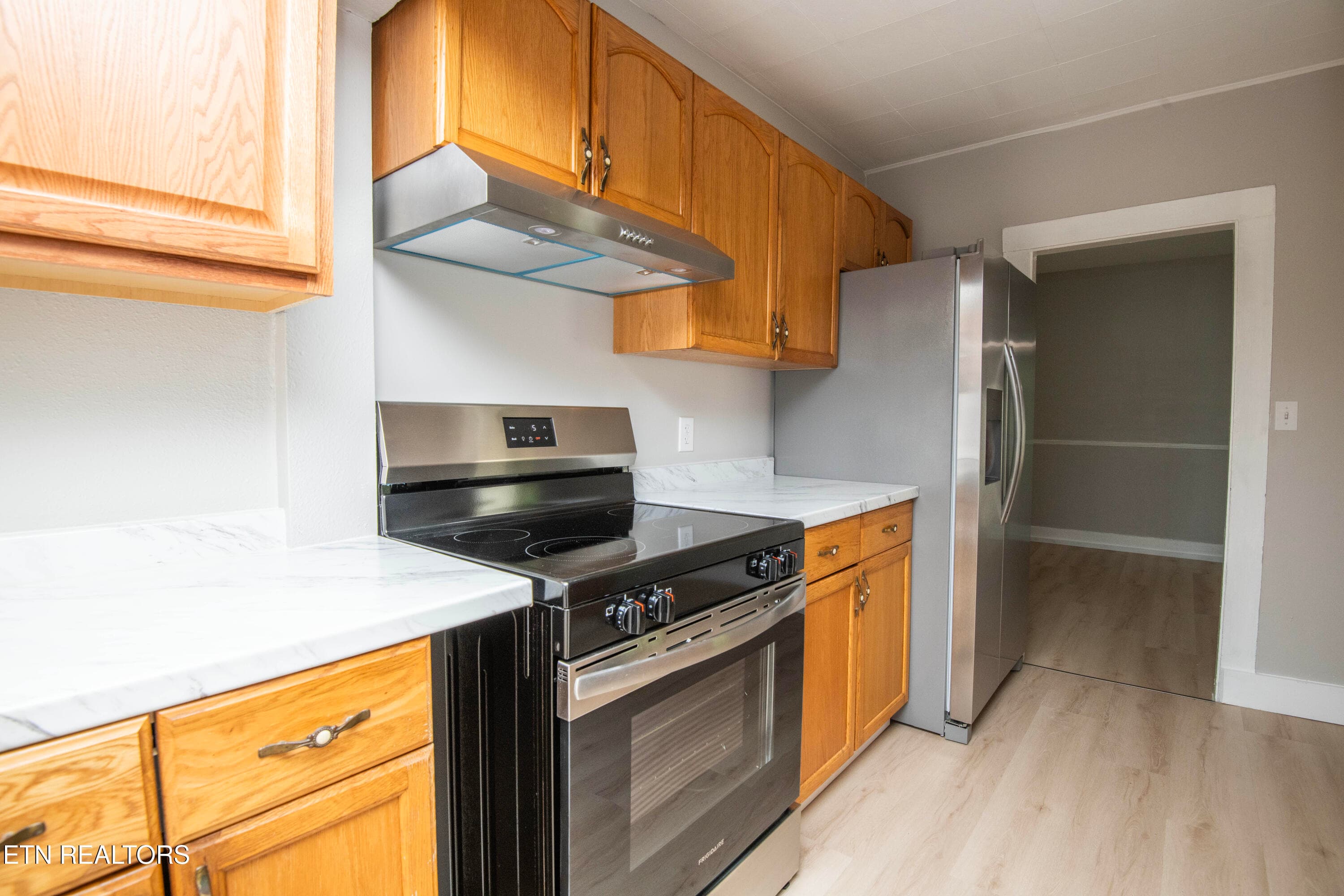 kitchen 4 - 509 W 3rd Ave, Lenoir City, TN 37771, Lenoir City