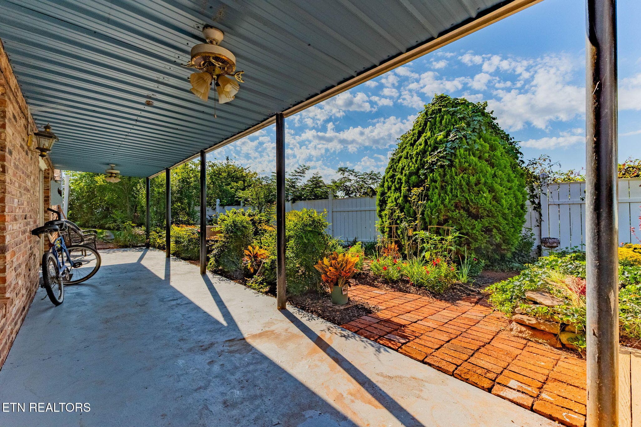 103-web-or-mls-3F1A9428-HDR - 524 View Park Drive, Knoxville, TN 37920, Knoxville