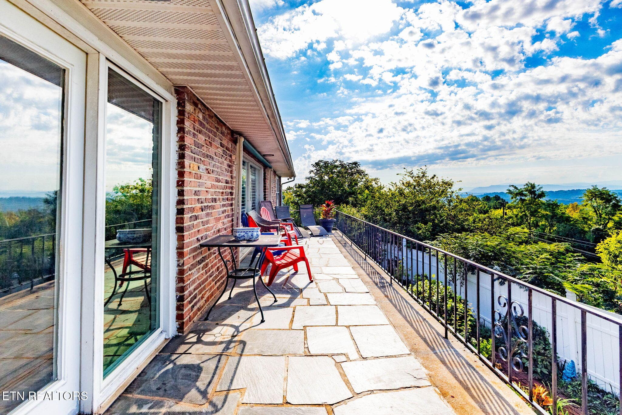 88-web-or-mls-3F1A9380-HDR - 524 View Park Drive, Knoxville, TN 37920, Knoxville