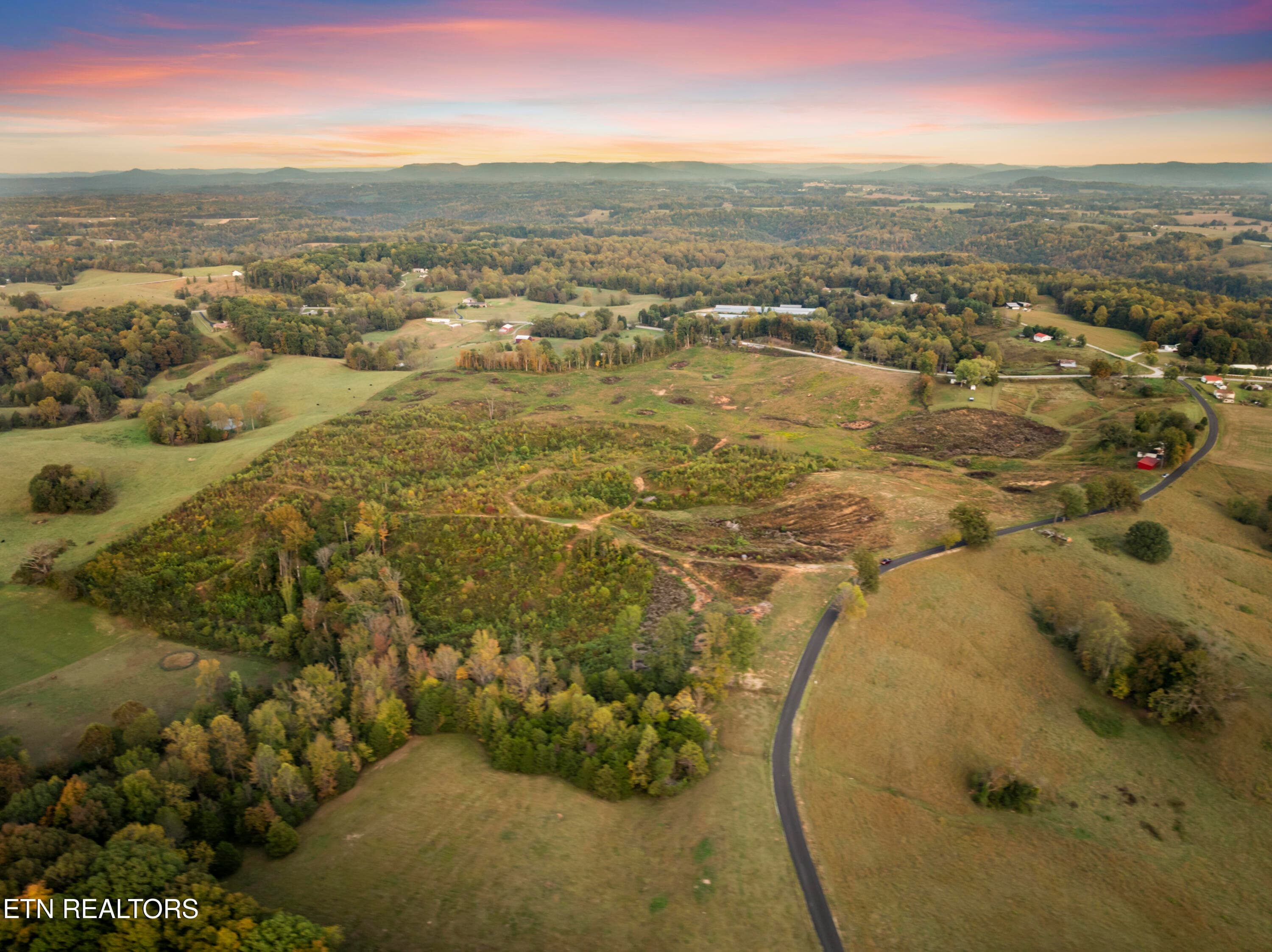 DJI_20261015174033_0033_D (1) - Stover Rd (31.67ac) Rd, Livingston, TN 38570, Livingston