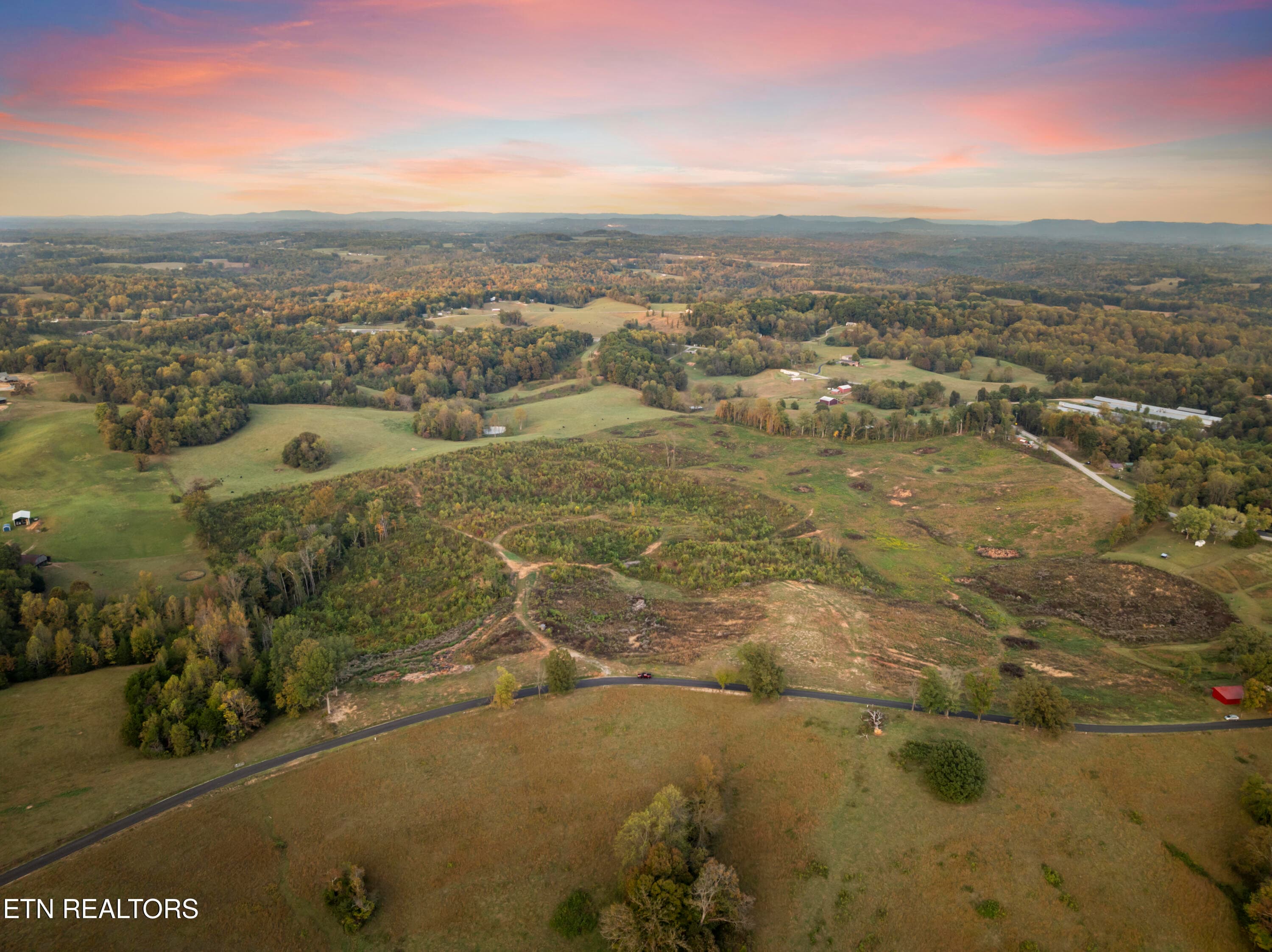 DJI_20261015174119_0035_D (1) - Stover Rd (31.67ac) Rd, Livingston, TN 38570, Livingston