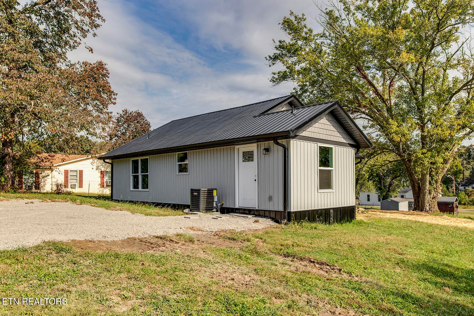 26_SChurchAvenue_319_BackLeft - 319 S Church Ave, Rockwood, TN 37854, Rockwood