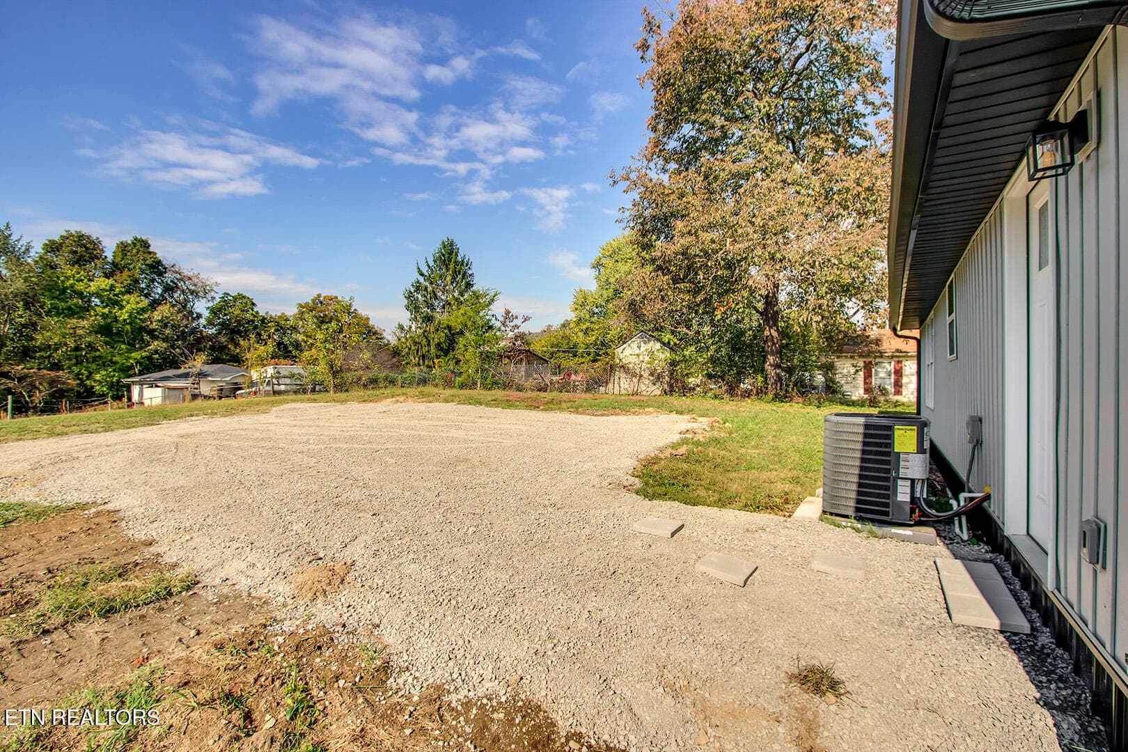 27_SChurchAvenue_319_BackParking - 319 S Church Ave, Rockwood, TN 37854, Rockwood