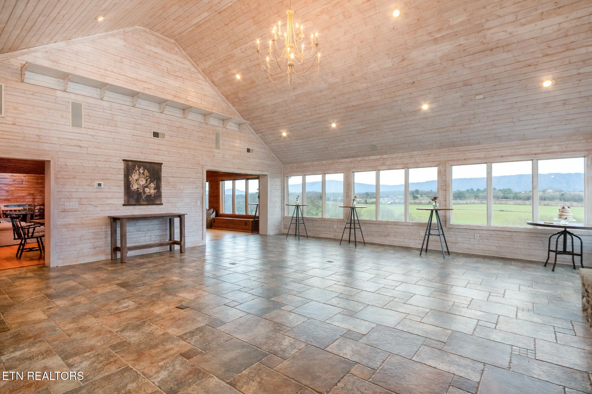 09_beyc6ad2ab1d11d6c - 1020 Thomas Rd, Benton, TN 37307