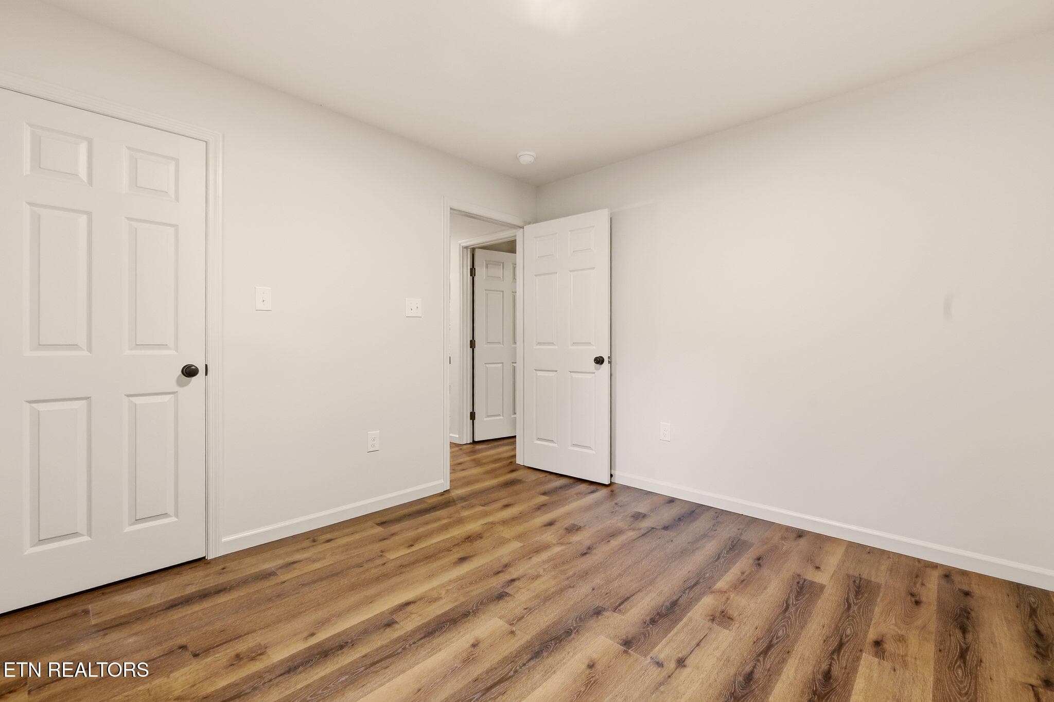 26-web-or-mls-FrstVw605 (26) - 605 Forest View Rd, Knoxville, TN 37919