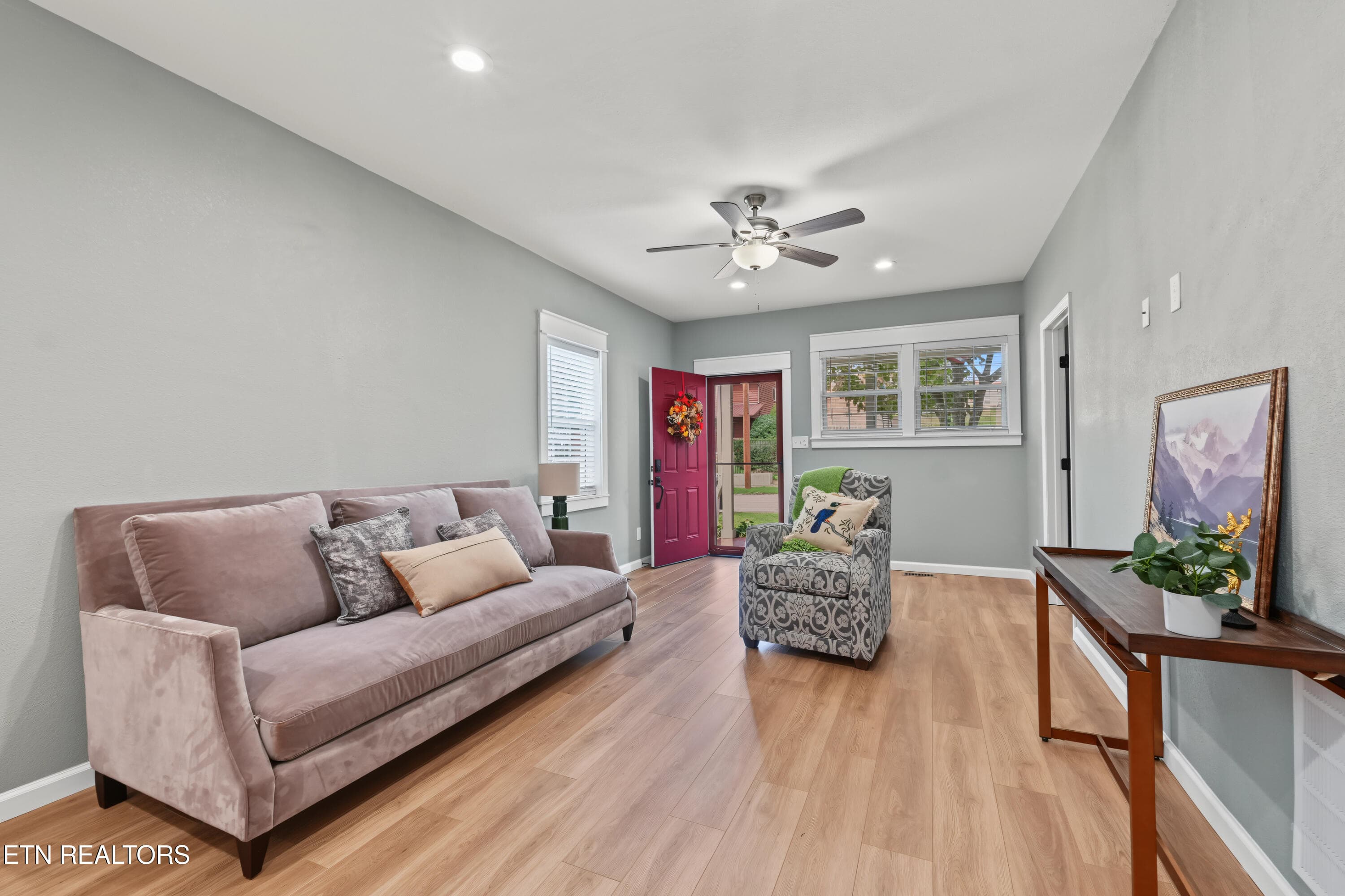 REMODELED IN 2023 - 511 Ferry St, Loudon, TN 37774, Loudon