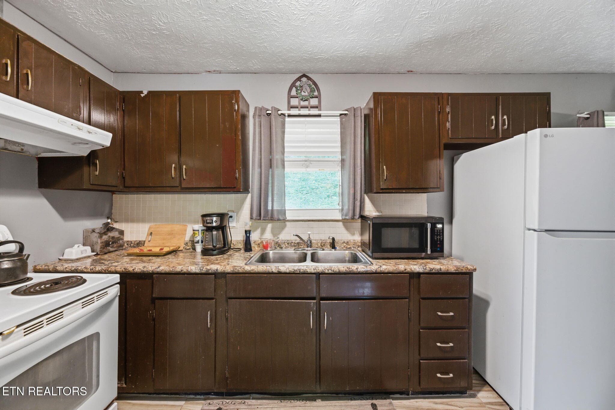 Kitchen - 5116 Spring Valley Drive, Knoxville, TN 37917, Knoxville