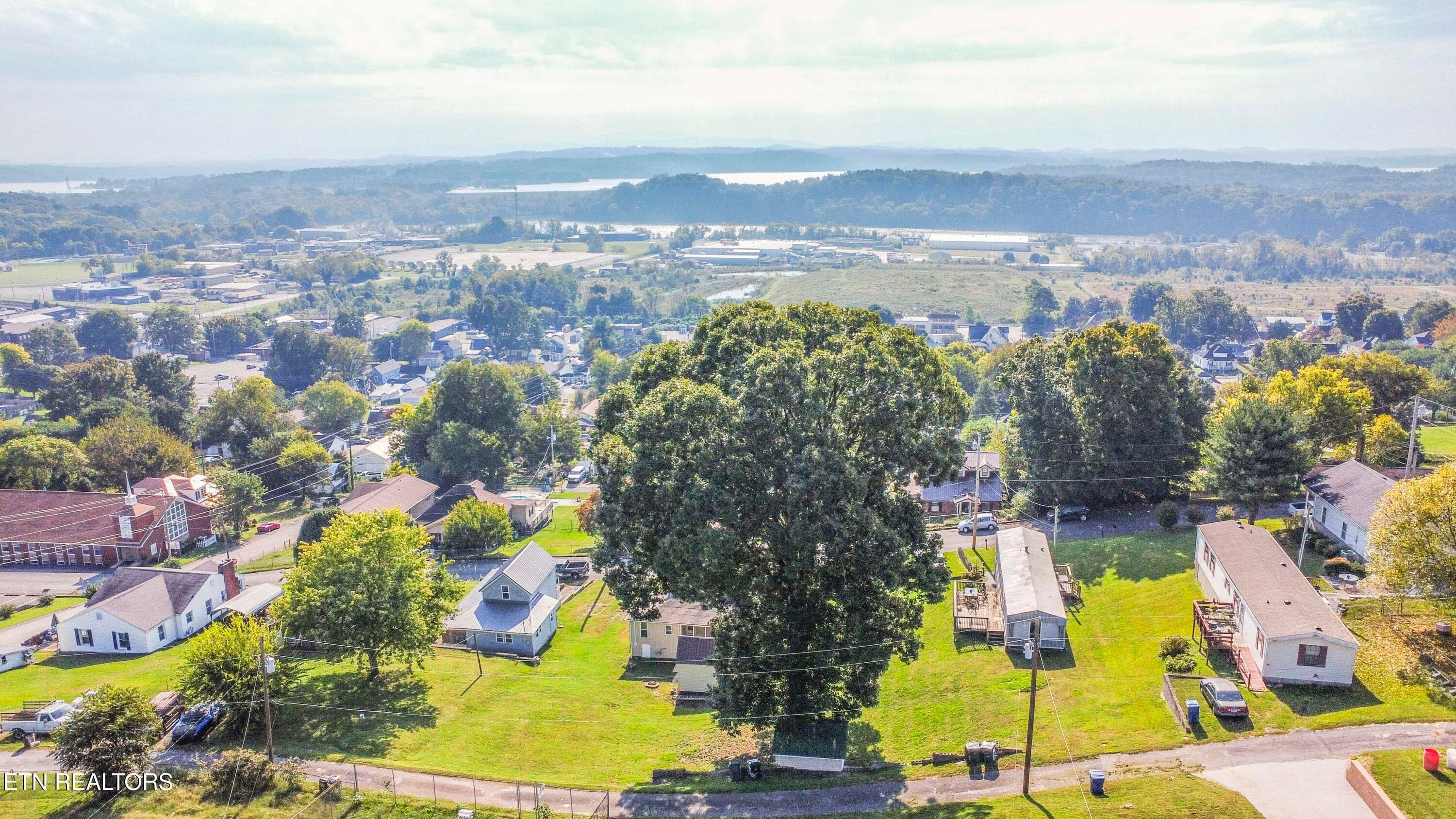 drone 8_1 - 509 W 3rd Ave, Lenoir City, TN 37771, Lenoir City