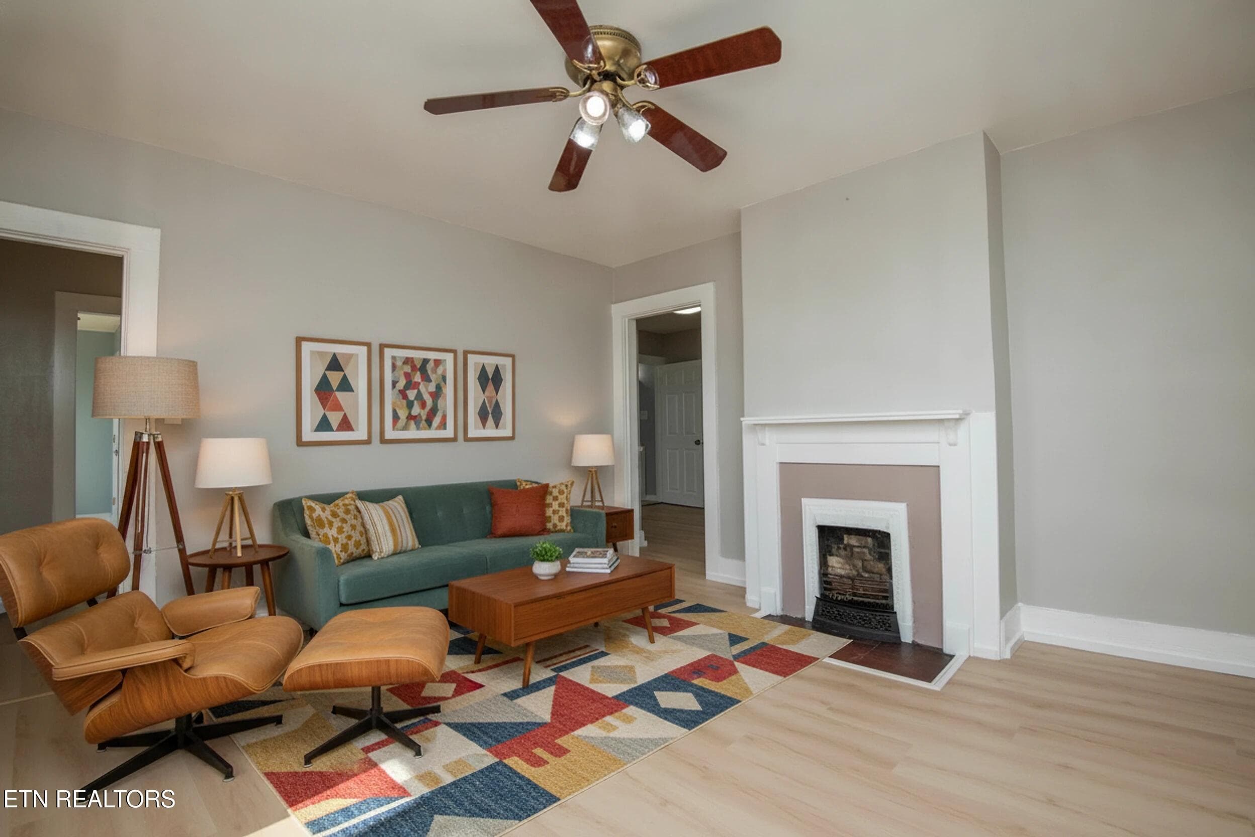 staged 5 - 509 W 3rd Ave, Lenoir City, TN 37771, Lenoir City
