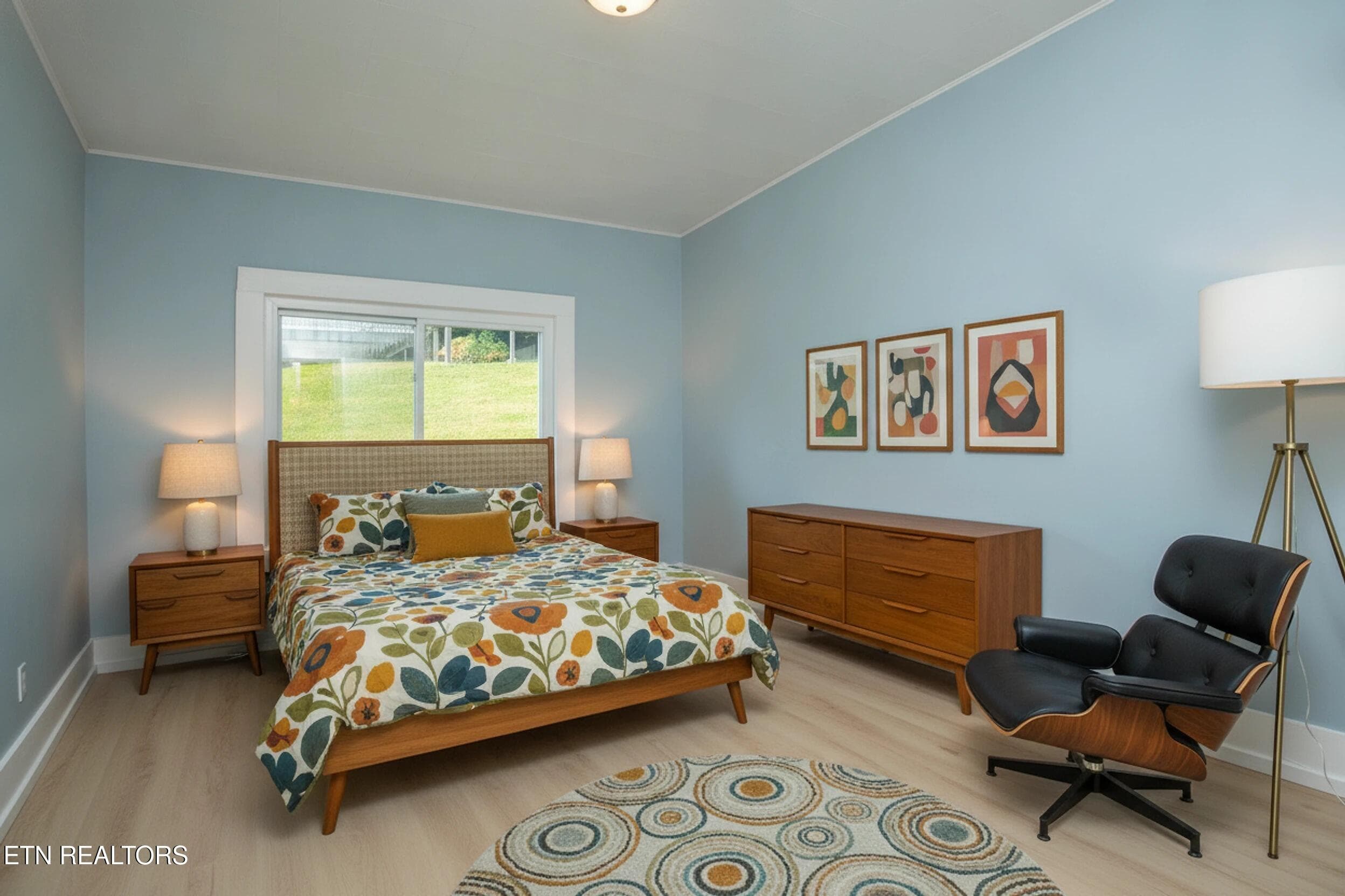 staged2 - 509 W 3rd Ave, Lenoir City, TN 37771, Lenoir City