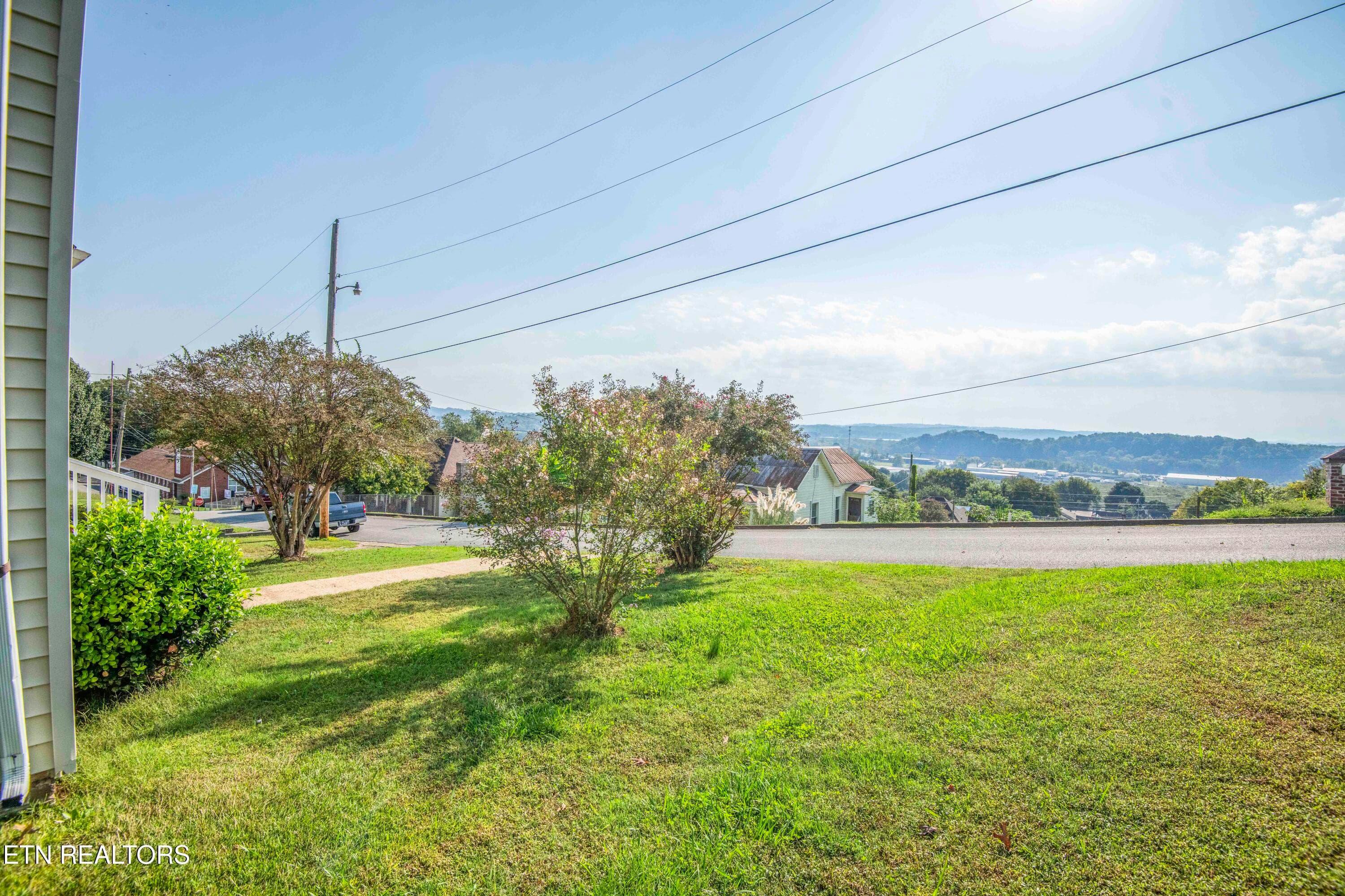 view_1 - 509 W 3rd Ave, Lenoir City, TN 37771, Lenoir City