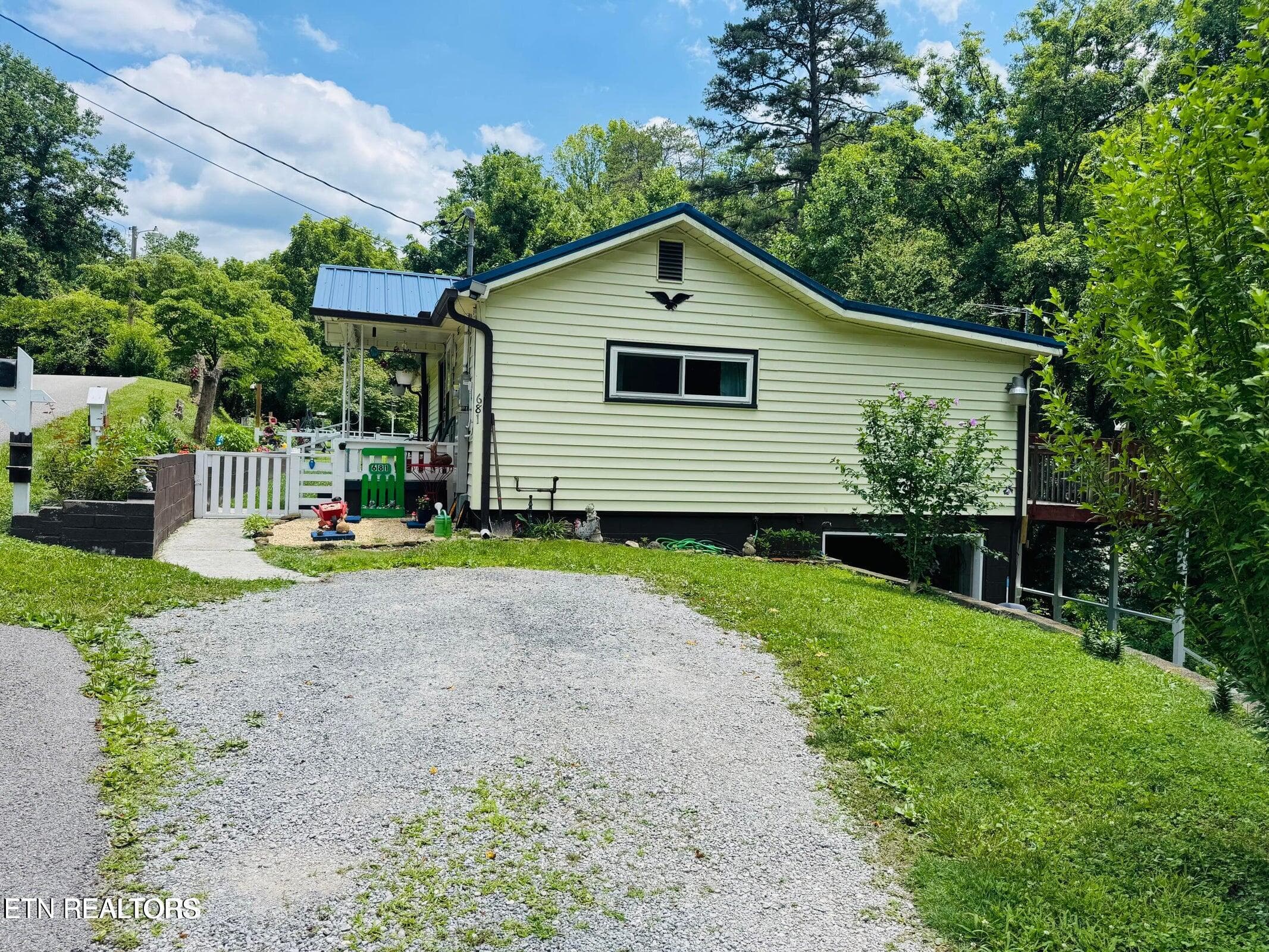 IMG_1087 - 681 Island Cove Rd, Rocky Top, TN 37769, Rocky Top